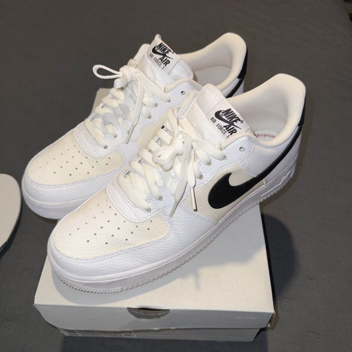 Nike Nike AIR FORCE 1 '07 White Black Size US 11 / EU 44 - 1 Thumbnail
