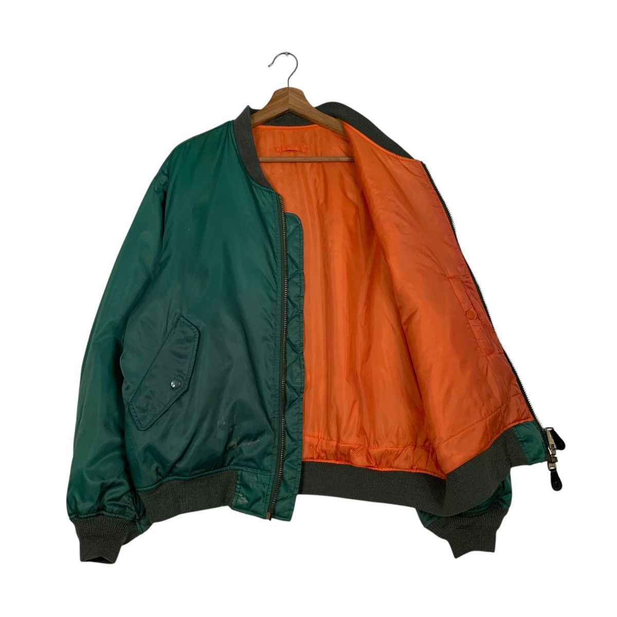 Vintage PHANTOM MILITARY MA1 Bomber Jacket Flight Jacket #2334-C104 Size US L / EU 52-54 / 3 - 9 Thumbnail