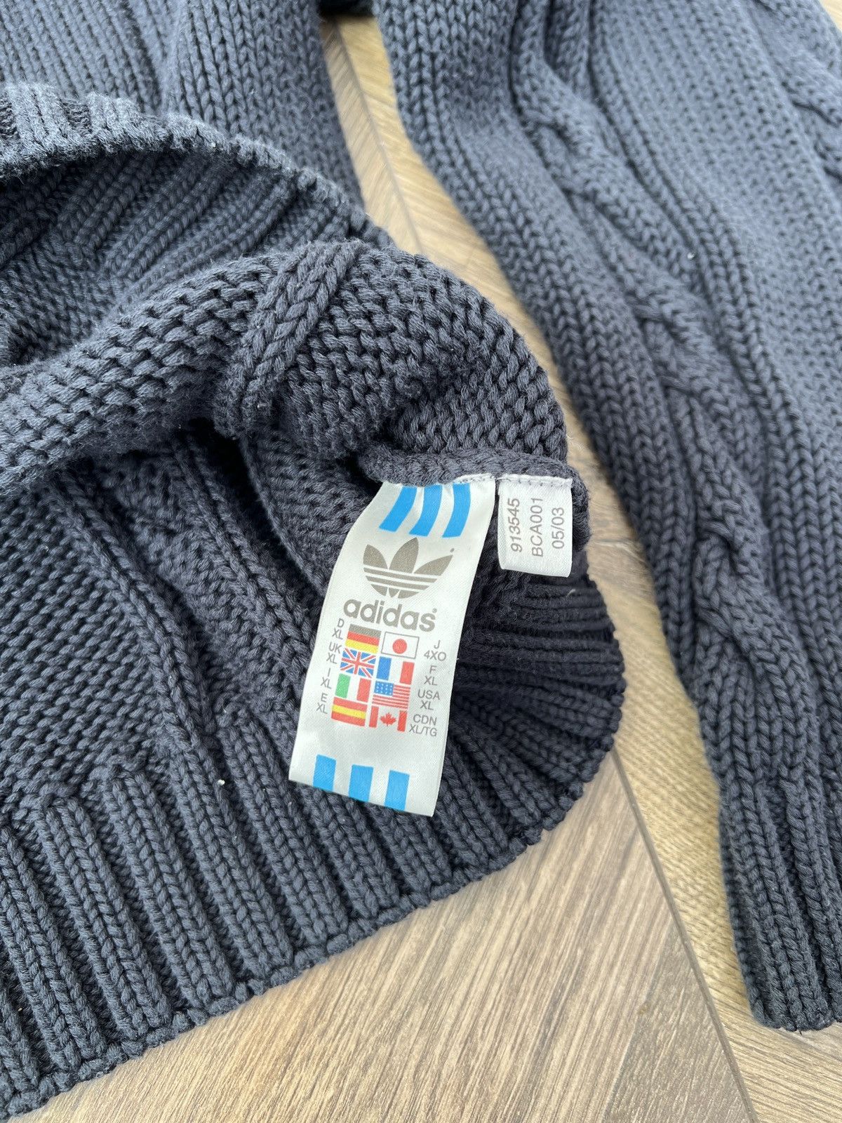 Adidas Vintage Adidas Cable Knit Sweater Navy V-Neck Logo Retro Size US XL / EU 56 / 4 - 10 Thumbnail