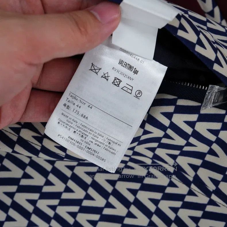 Valentino Valentino V marks full of printed jackets Size US S / EU 44-46 / 1 - 6 Thumbnail