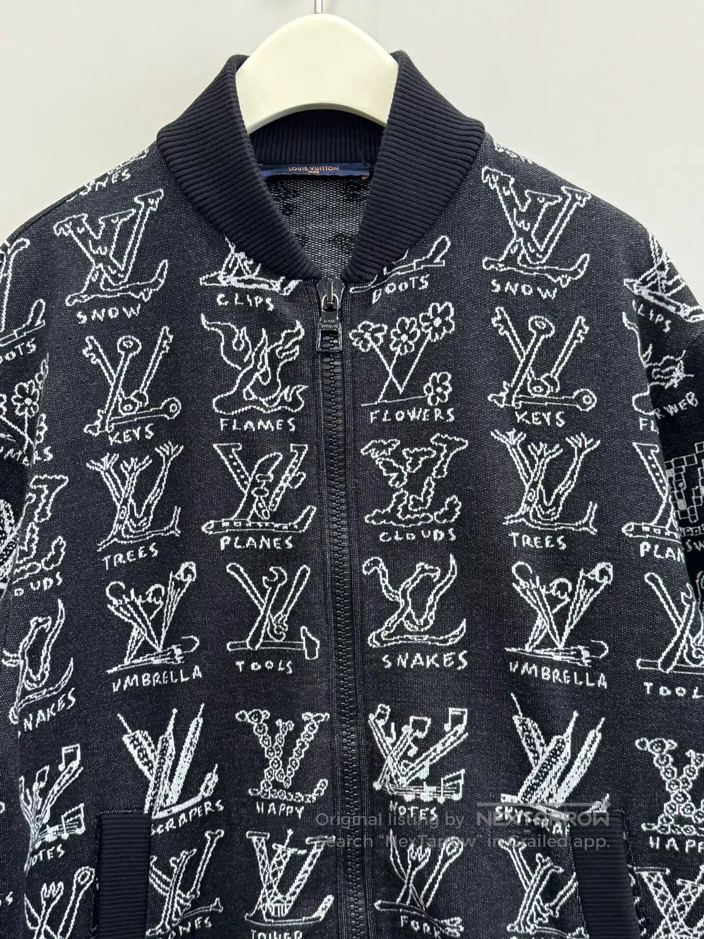Louis Vuitton louis vuitton printed zip-up jacket size s. Size US S / EU 44-46 / 1 - 3 Thumbnail