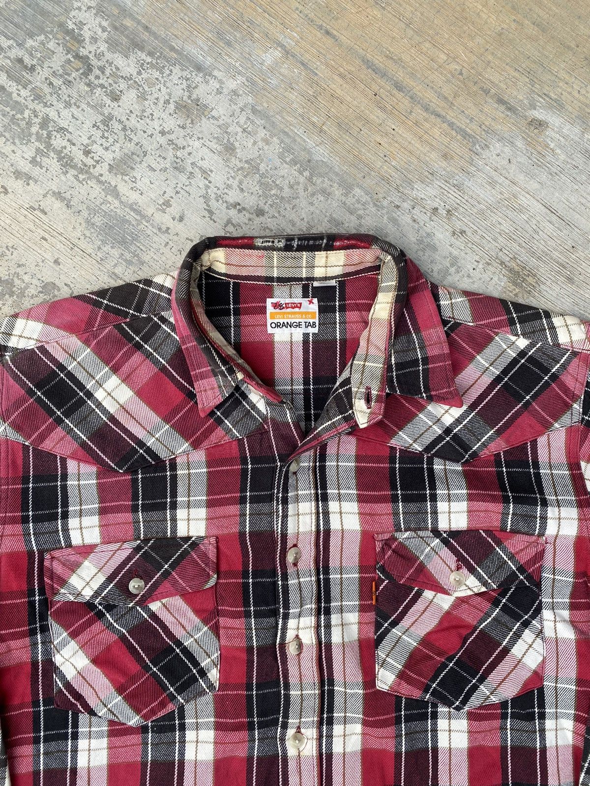 Levi's Distressed Levis orange tab checker plaid flannel Size US M / EU 48-50 / 2 - 3 Thumbnail