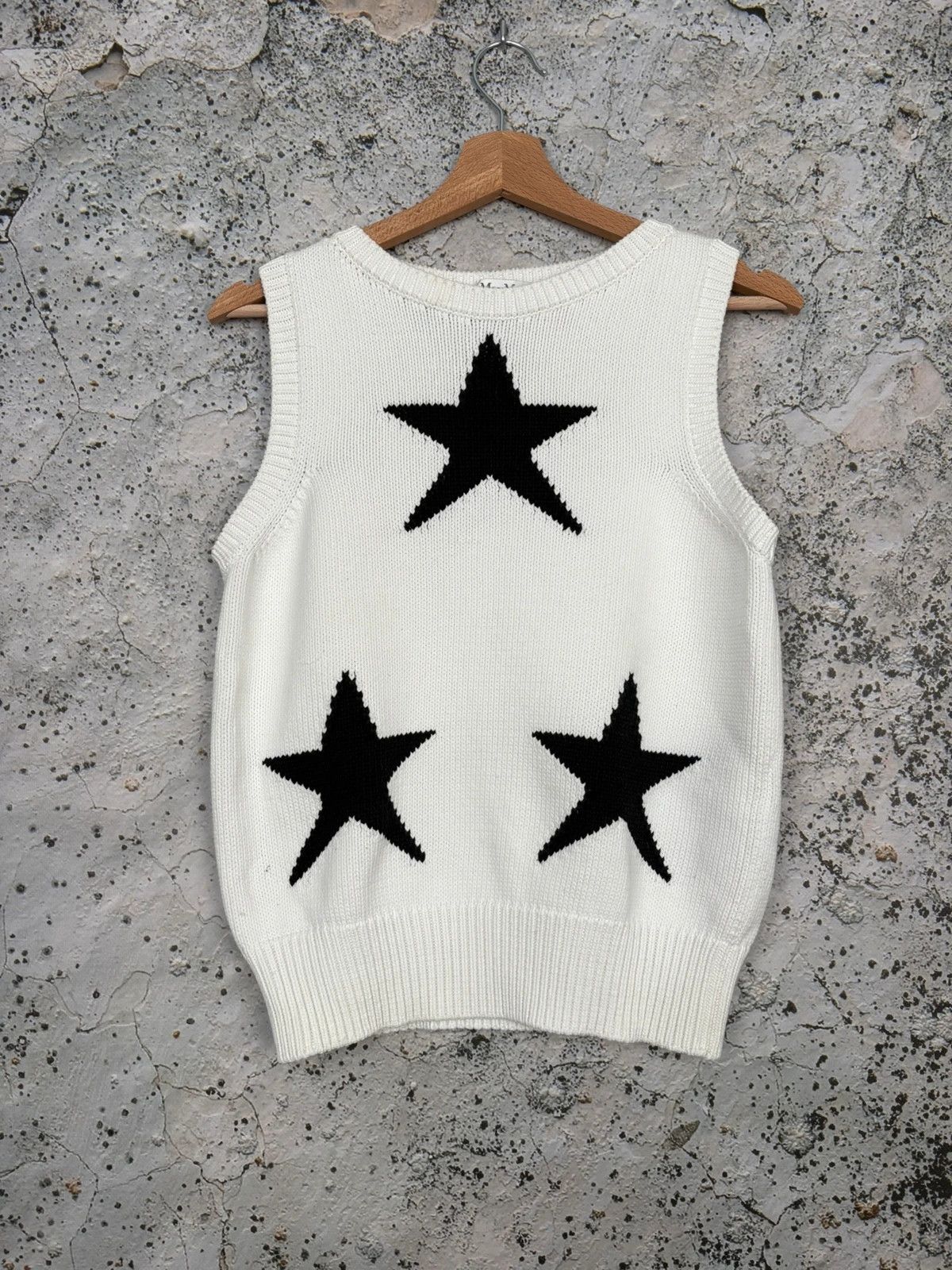 Max Mara Max Mara Sweater Stars Vest Designer Luxury Avant Garde Size L / US 10 / IT 46 - 1 Thumbnail