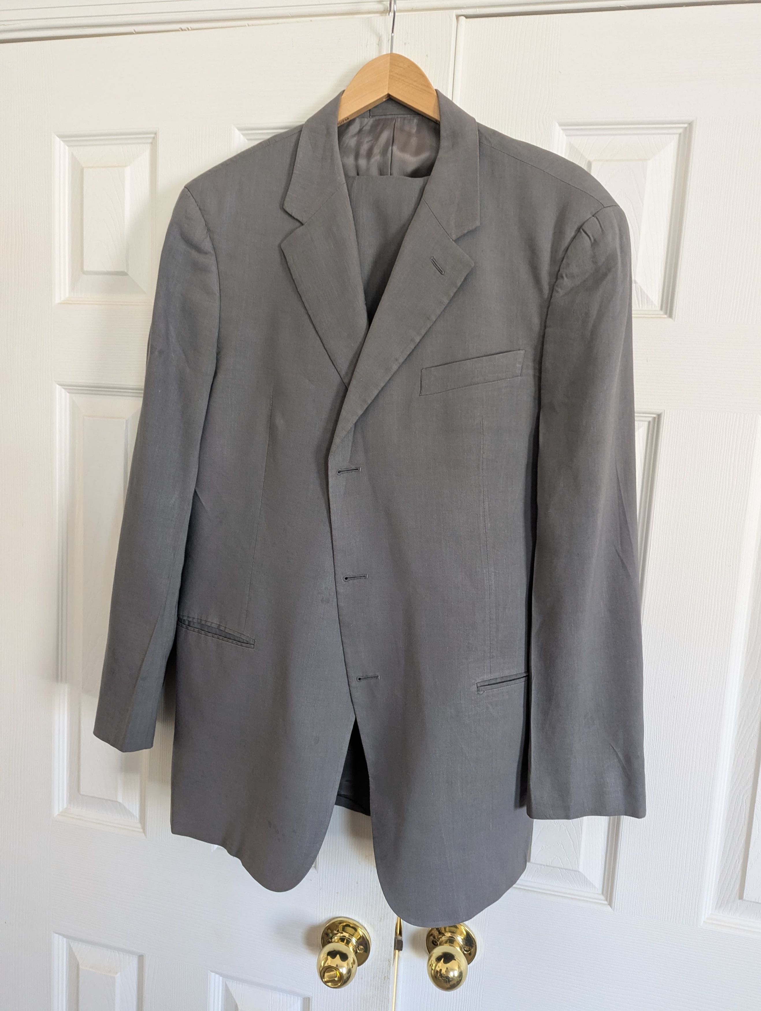 Linen Suit by Giorgio Armani (Le Collezioni)