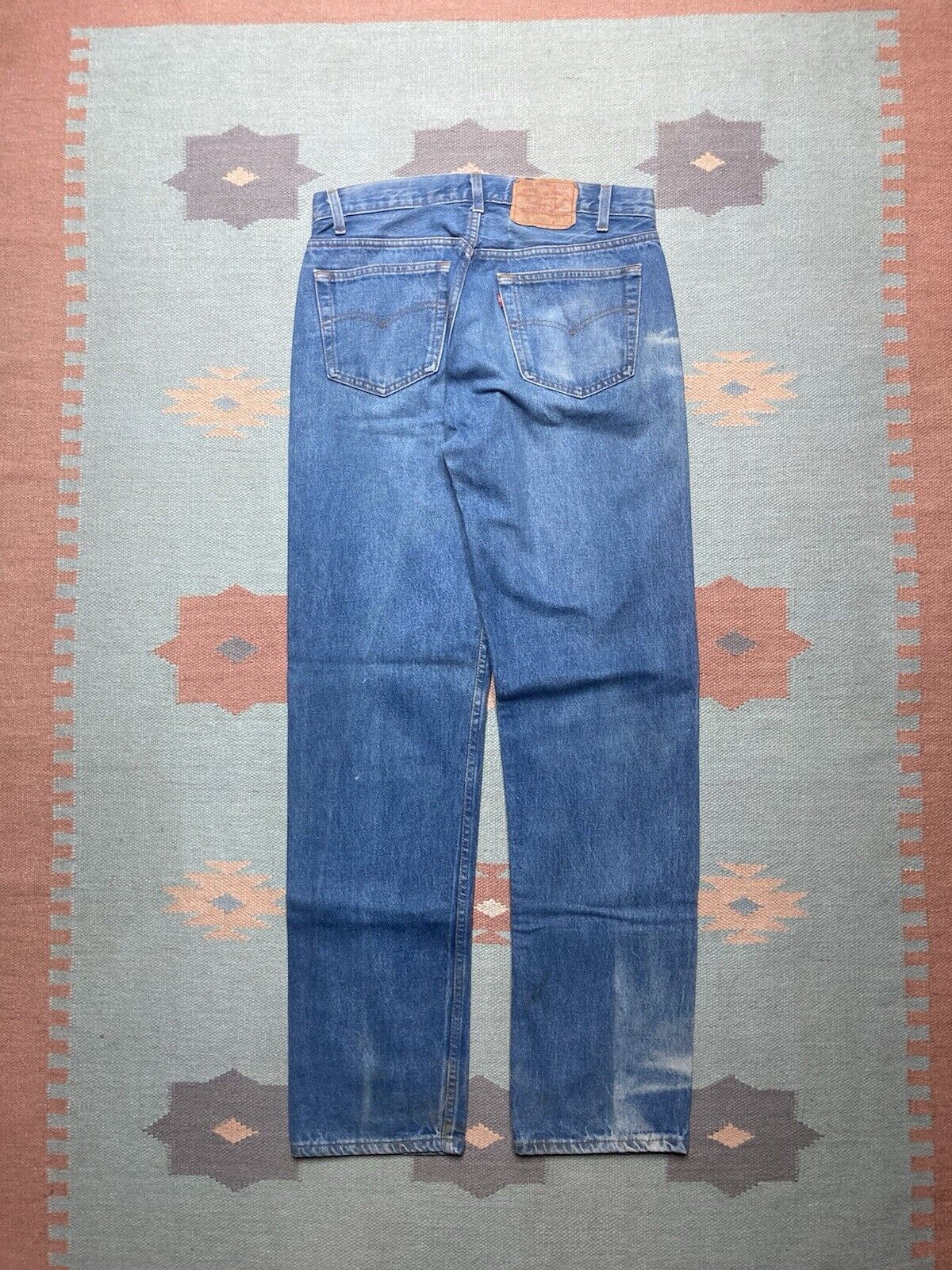 Vtg Levi’s 501 jeans button fly straight leg USA faded 32x33