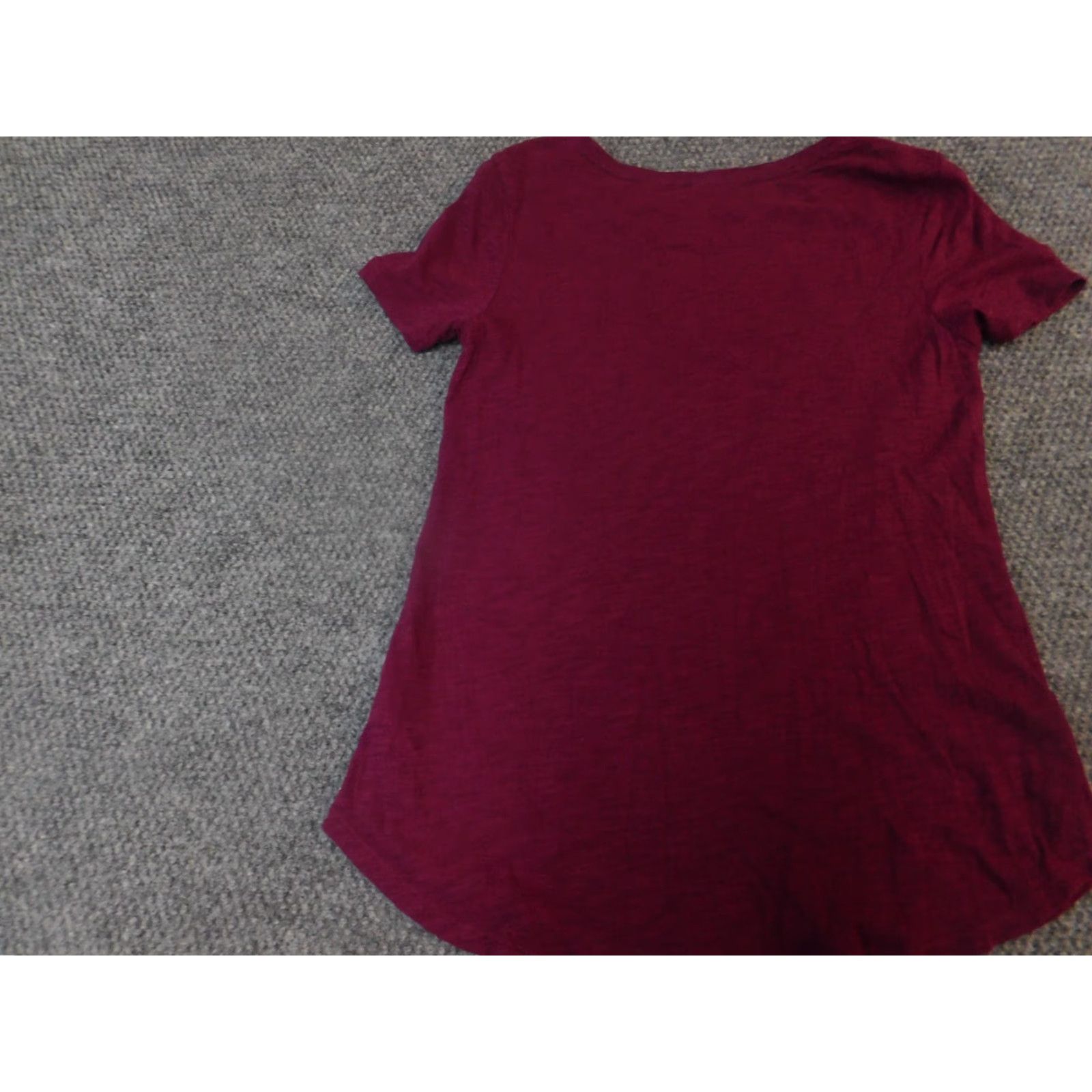 Old Navy Old Navy Womens Blouse S Red Solid Short Sleeve Pullover Stretch Casual Modern Regular Size S / US 4 / IT 40 - 7 Thumbnail