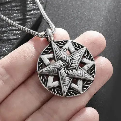 Jewelry Gothic Magic Star Knot Necklace Size ONE SIZE - 1 Thumbnail