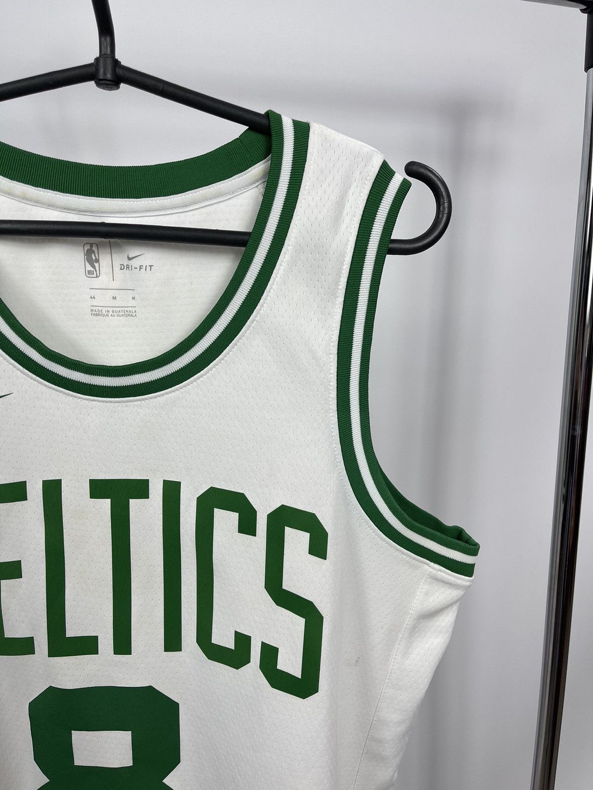Nike Boston Celtics Jersey Mens Size M Basketball #8 Walker Nike Size US M / EU 48-50 / 2 - 3 Thumbnail