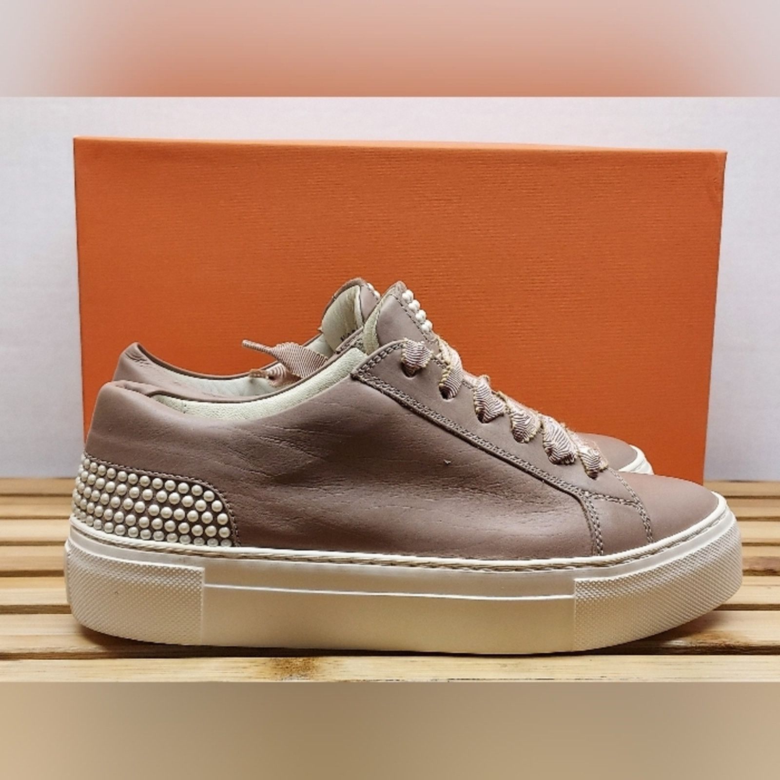 AGL AGL Womens Pale Skin Milk Sneaker Shoes Size 36.5 (6.5) Size US 6.5 / IT 36.5 - 7 Thumbnail