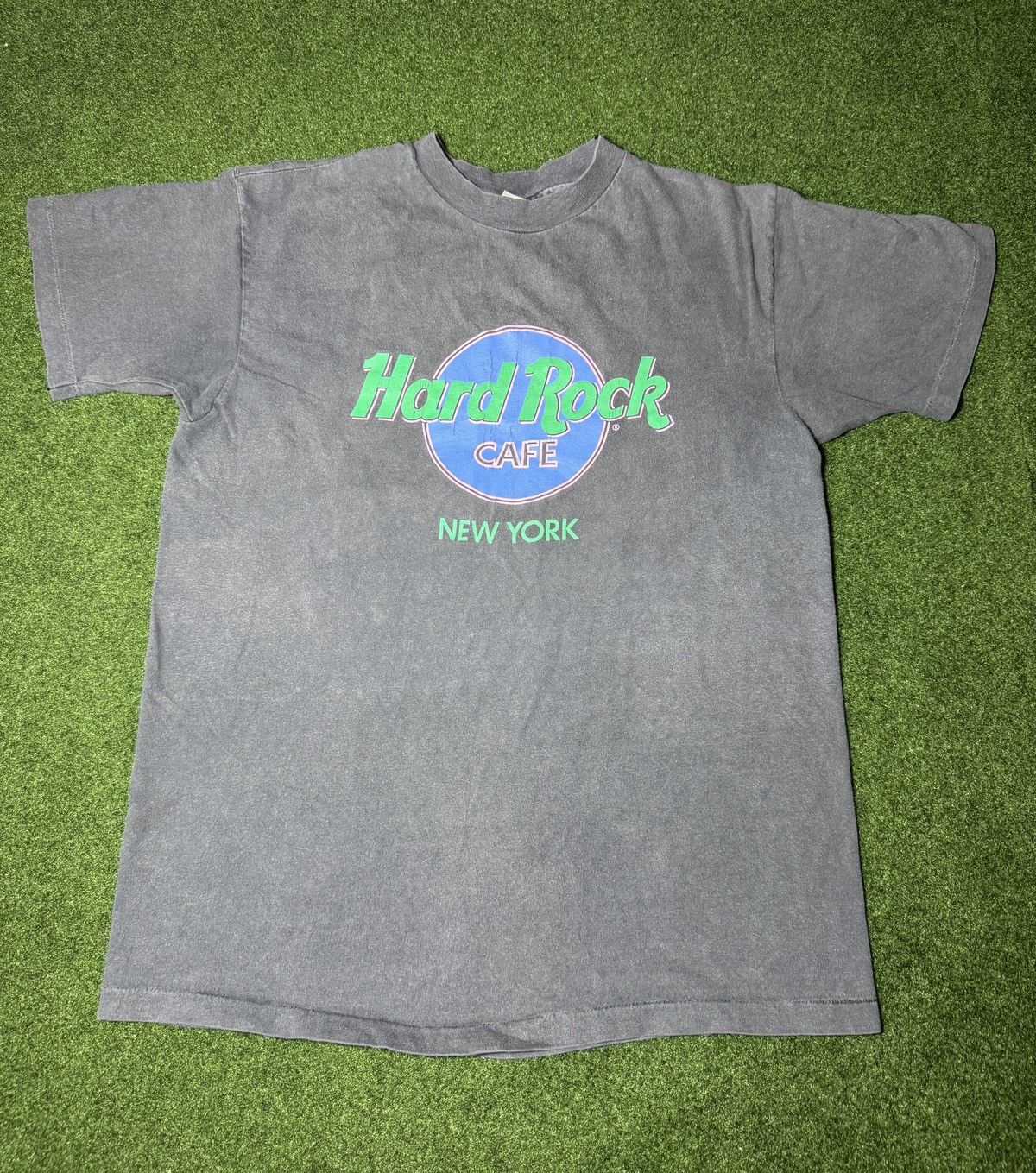 Hard Rock Cafe × Vintage Vintage 90s Hard Rock Cafe New York City Faded Retro T Shirt Size US M / EU 48-50 / 2 - 1 Thumbnail