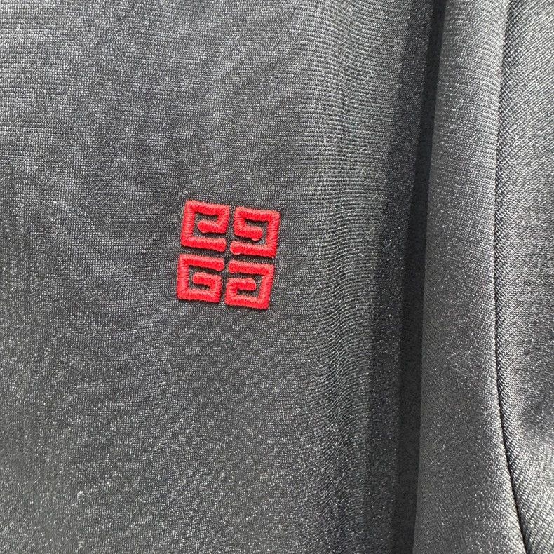Givenchy Givenchy Four-panel black and red logo embroidered logo zi Size US L / EU 52-54 / 3 - 5 Thumbnail