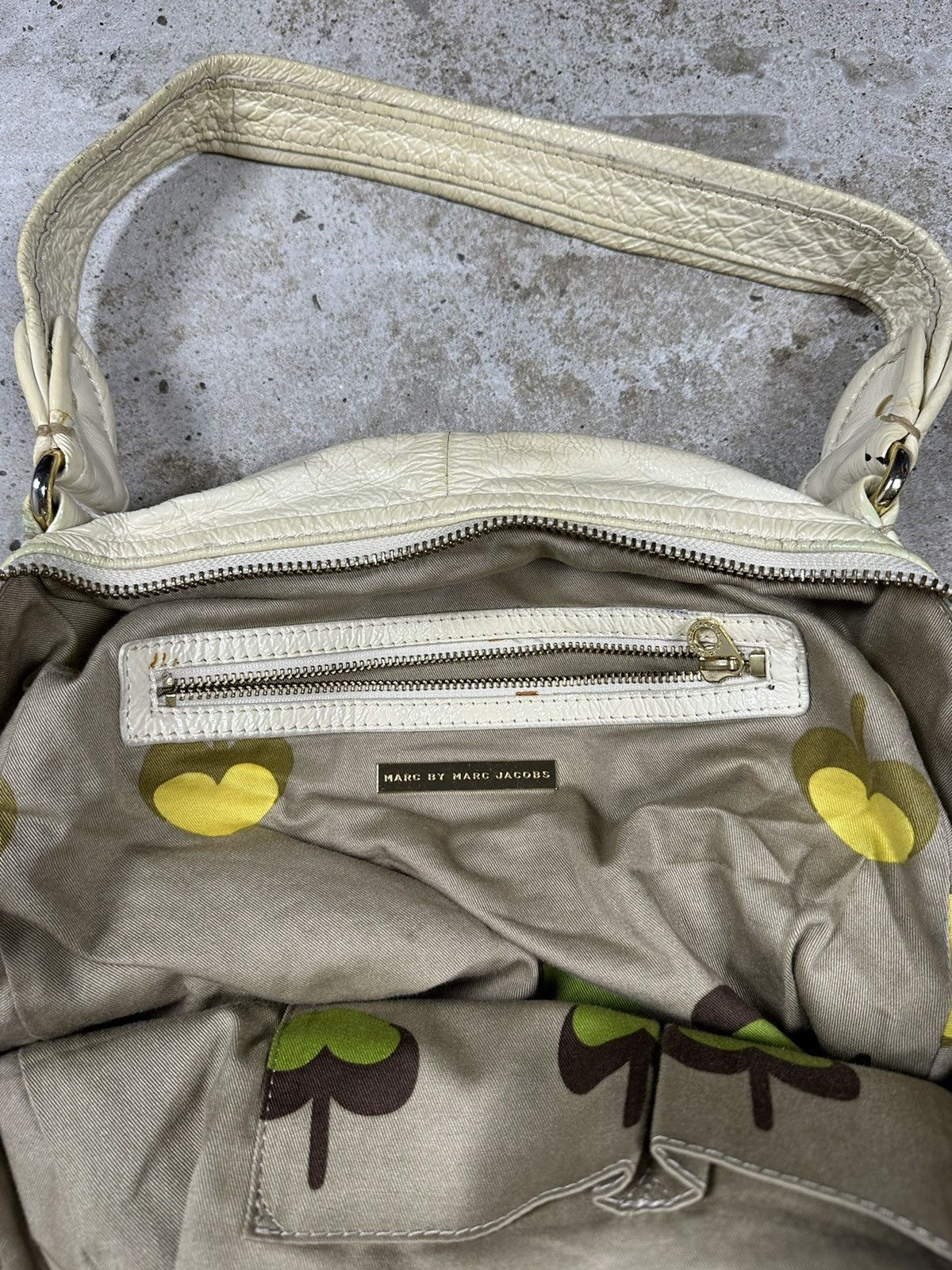 Marc Jacobs × Marc by Marc Jacobs Marc by Marc Jacobs Cream Tote Bag Cow Leather Vintage Gold Size ONE SIZE - 17 Thumbnail