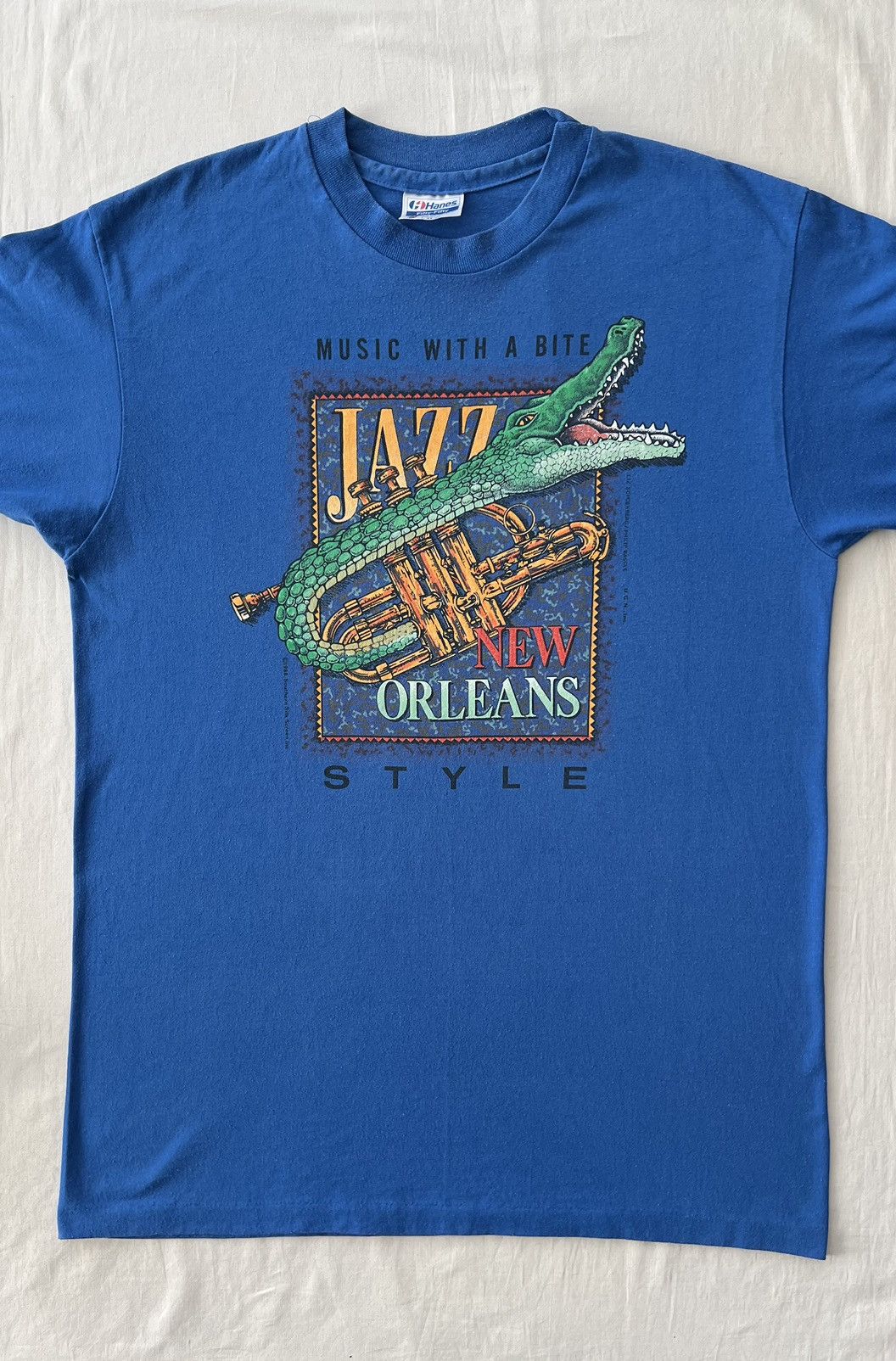 Vintage Vintage 1988 New Orleans Jazz USA Crocodile Blue T-shirt Size US L / EU 52-54 / 3 - 3 Thumbnail