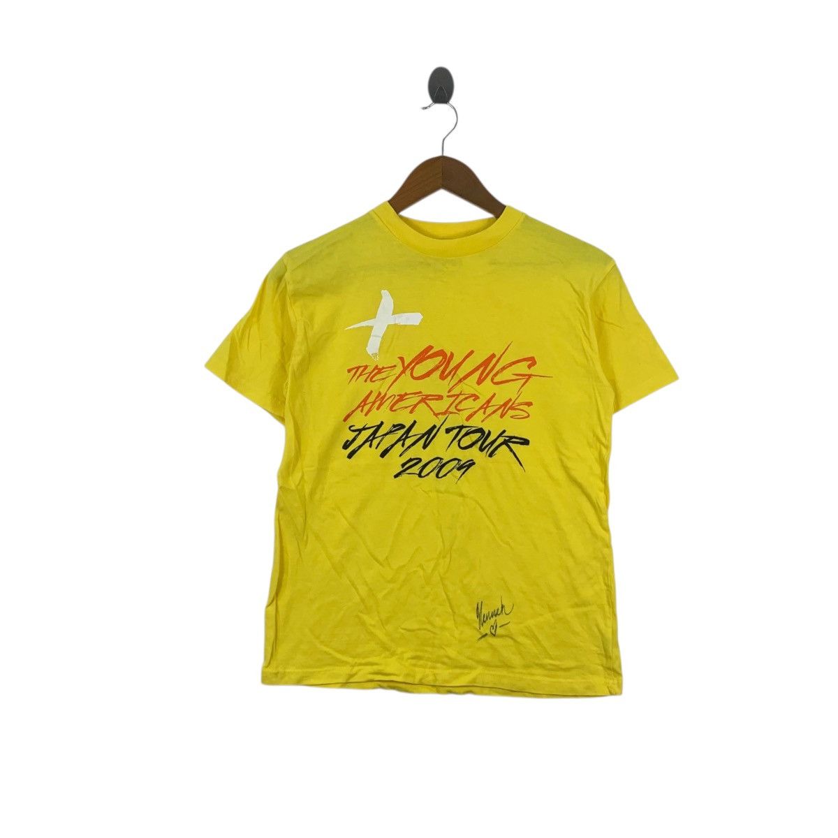 Band Tees THE YOUNG AMERICANS Japan Tour 2009 Signature Tee Shirt Top Size S / US 4 / IT 40 - 1 Thumbnail