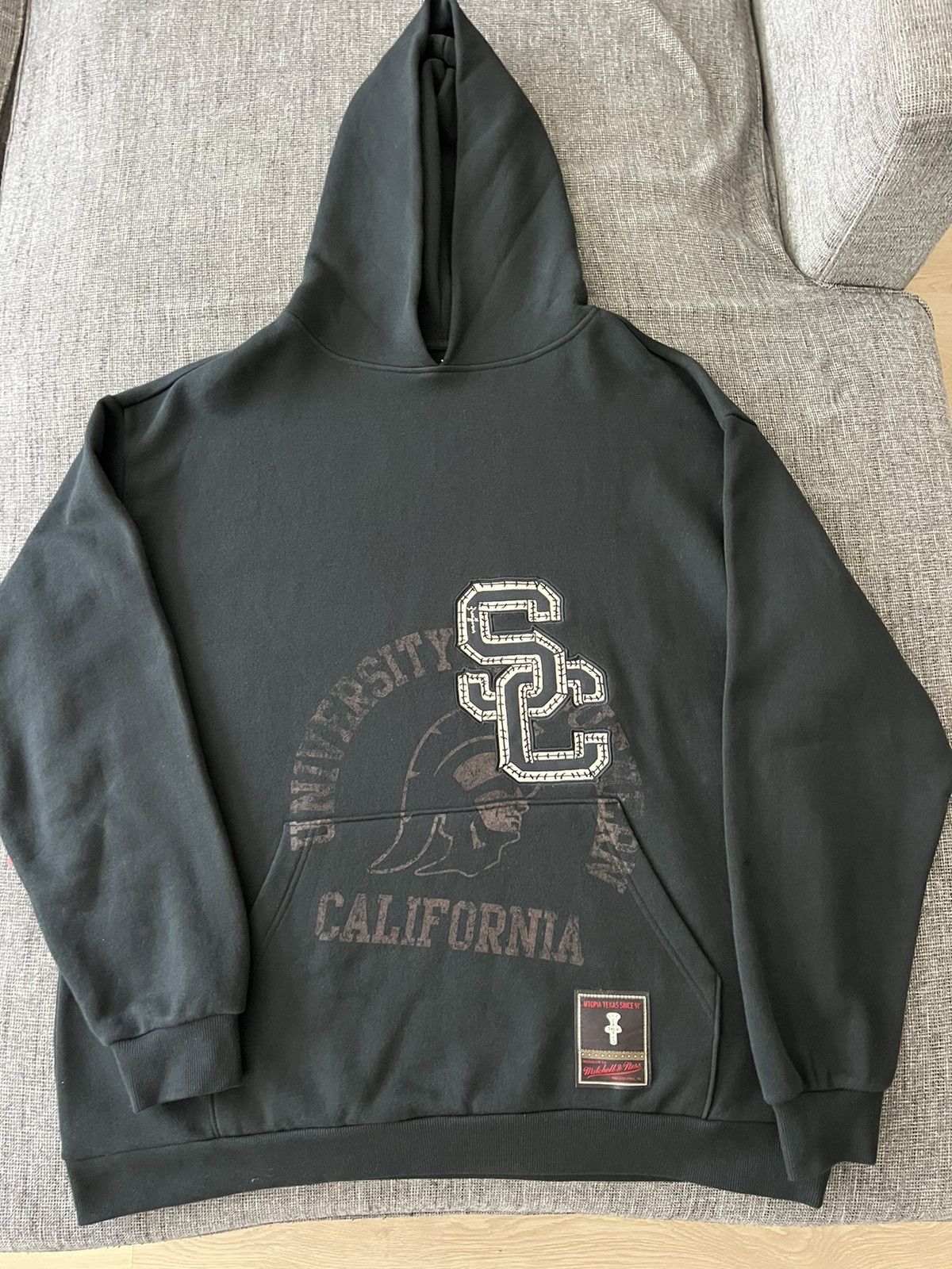 image of Mitchell Ness x Nike Travis Scott X USC Hoodie in Black, Men's (Size XL)