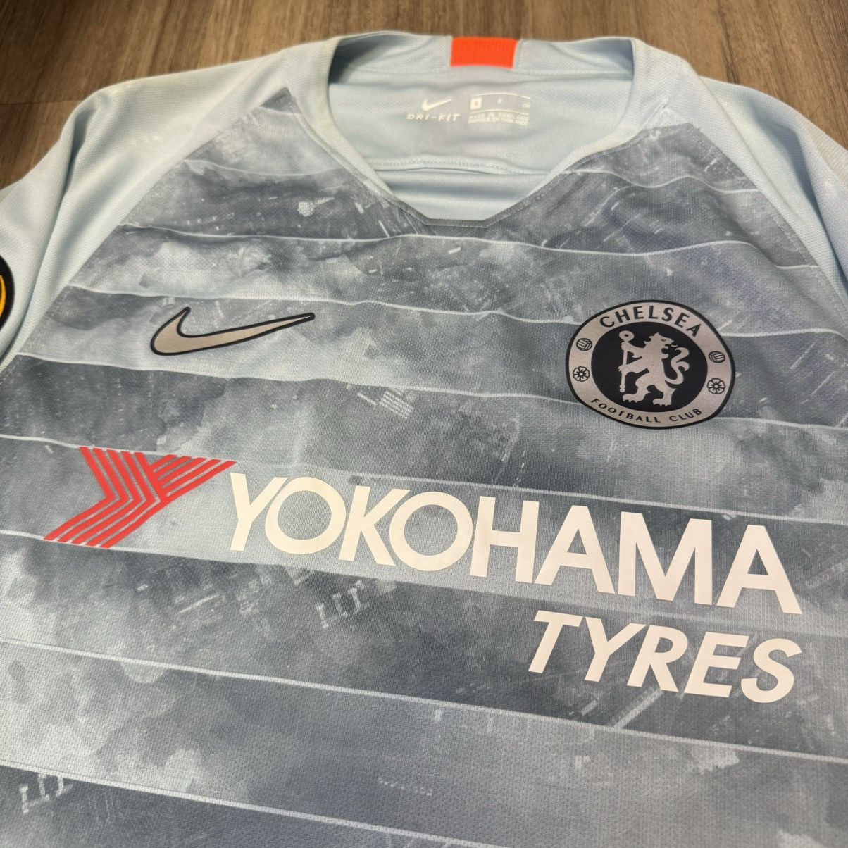 Nike Chelsea 18/19 third away #18 Giroud Size US S / EU 44-46 / 1 - 4 Thumbnail