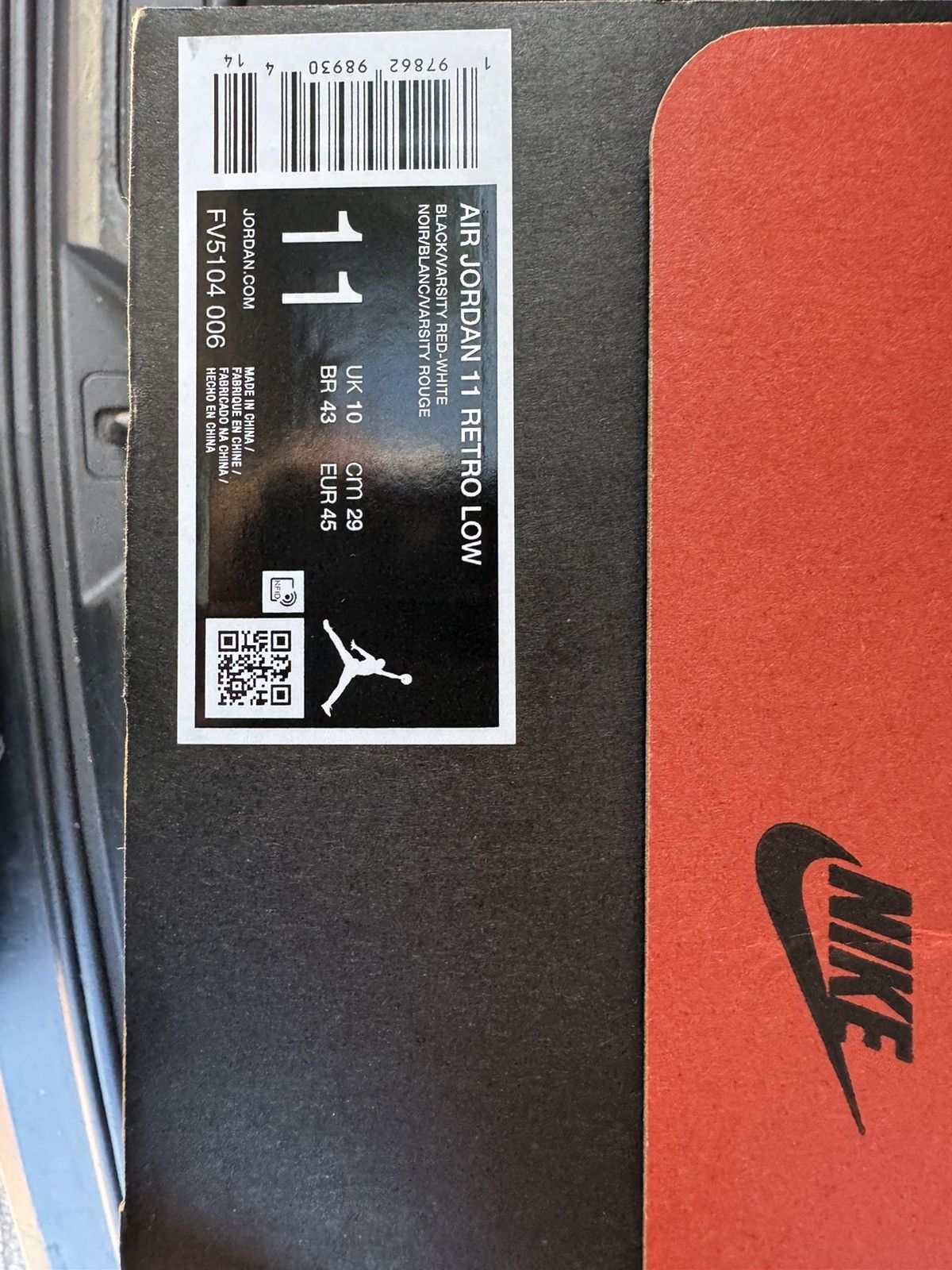 Jordan Brand × Nike Jordan 11 Bred Low Size US 11 / EU 44 - 2 Thumbnail