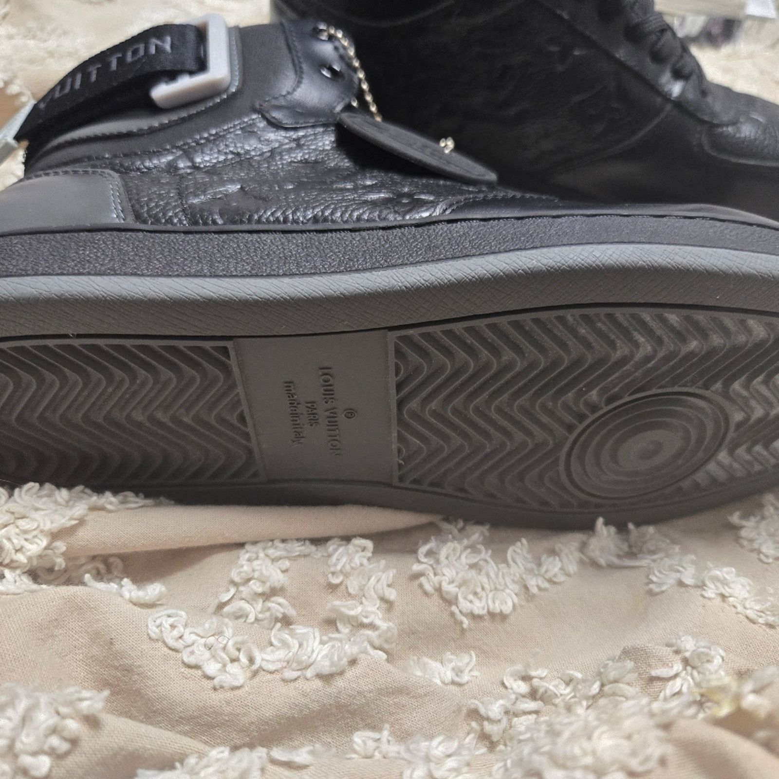 Louis Vuitton LOUIS VUITTON Rivoli Sneakers, Black Monogram, Size 40 US 7 Size US 7 / EU 40 - 2 Thumbnail