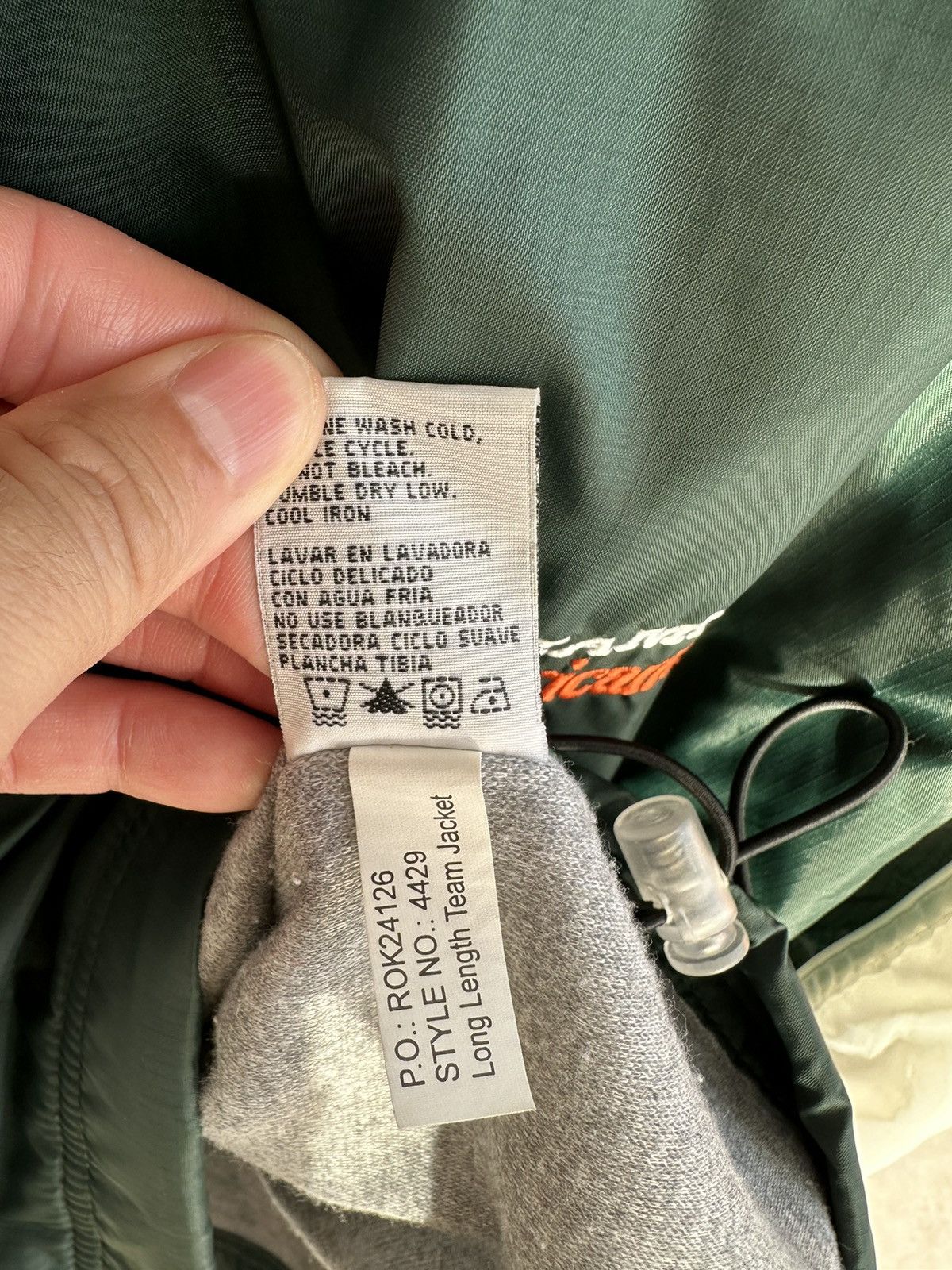 NCAA × Vintage Vintage 90s Miami Hurricanes Jacket Size US XL / EU 56 / 4 - 12 Thumbnail