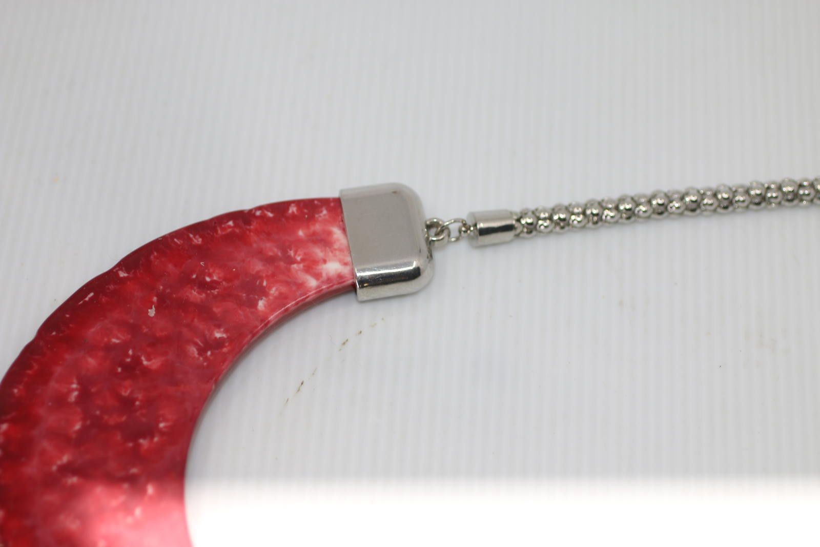 Unknown London Vintage Red Crescent Statement Necklace Marbled Resin Bib Size ONE SIZE - 7 Thumbnail
