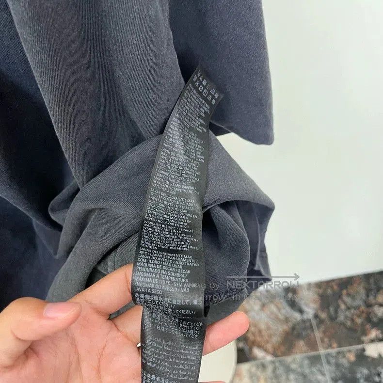 Balenciaga Balenciaga FW22 XXXL Letter Print Short Sleeve T-shirt. Size US M / EU 48-50 / 2 - 9 Thumbnail