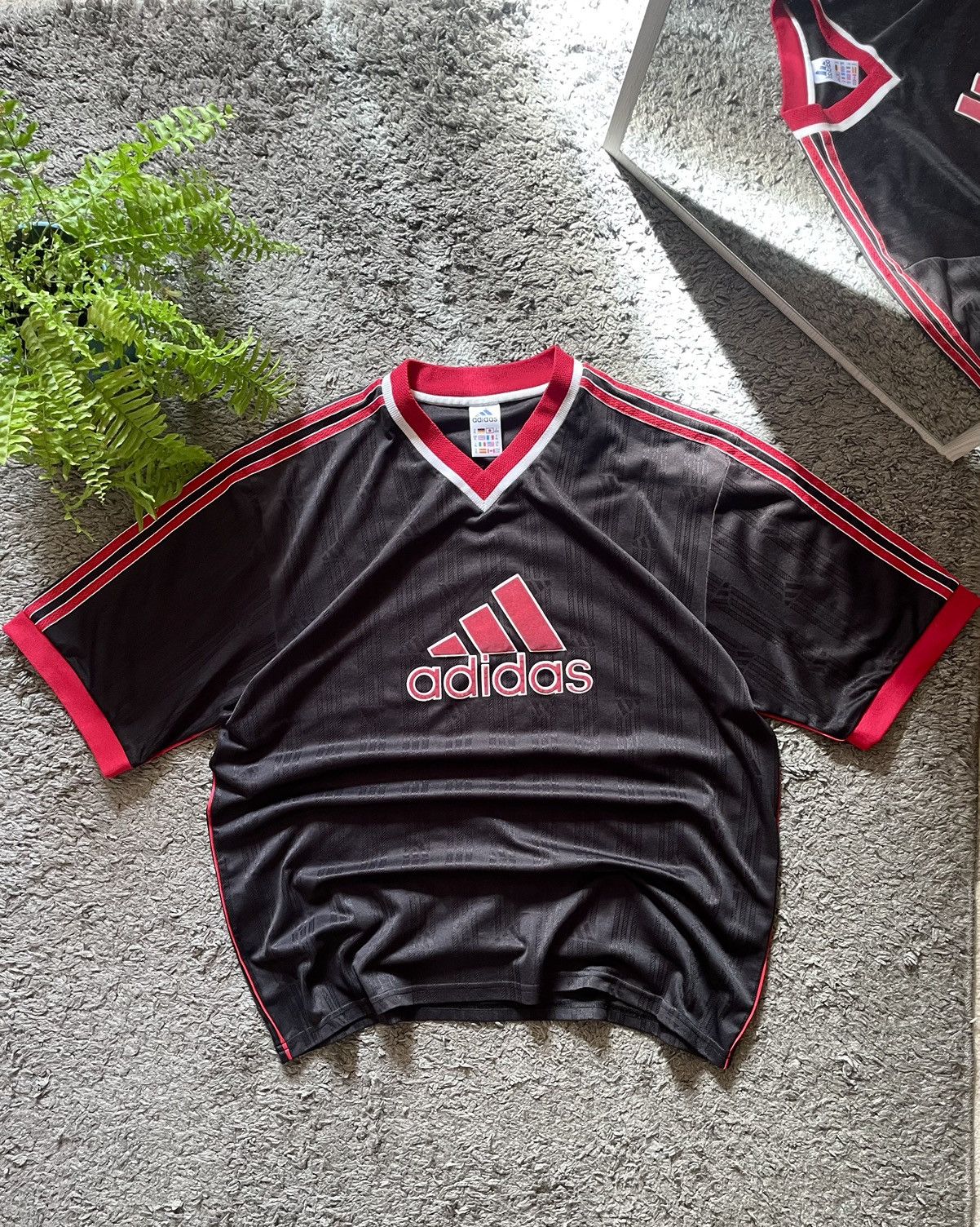Adidas × Vintage 90s Adidas Vintage T-Shirt Jersey Streetwear Big Logo Rare Size US XL / EU 56 / 4 - 1 Thumbnail