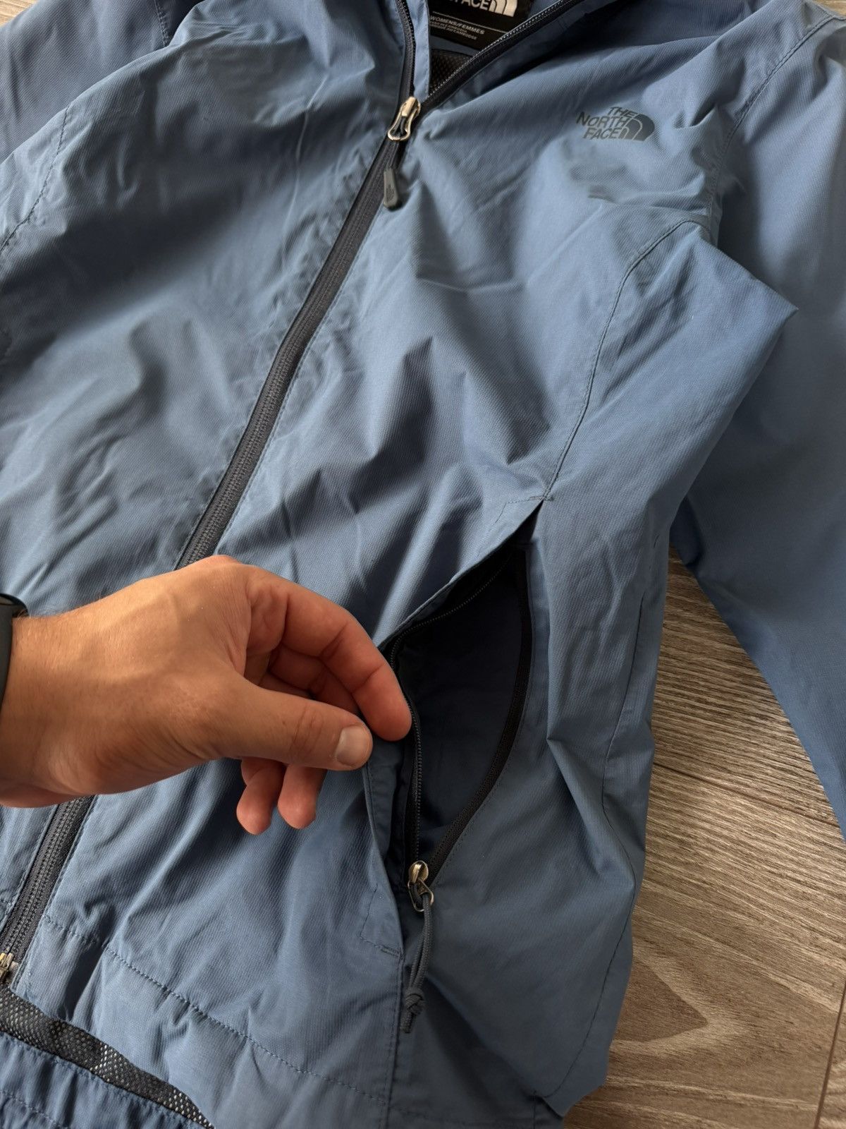 The North Face Wmns The North Face DryVent Lite Waterproof Jacket Size US S / EU 44-46 / 1 - 10 Thumbnail
