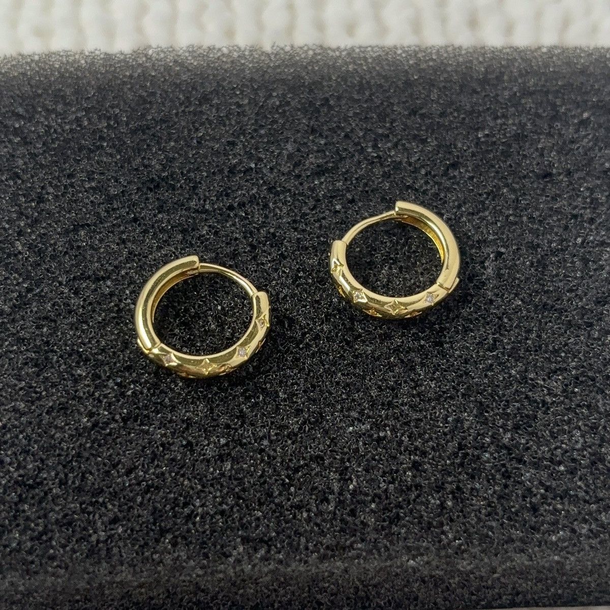 Other Star Small Hoop Earrings for Women Men Unisex Earrings Size ONE SIZE - 3 Thumbnail