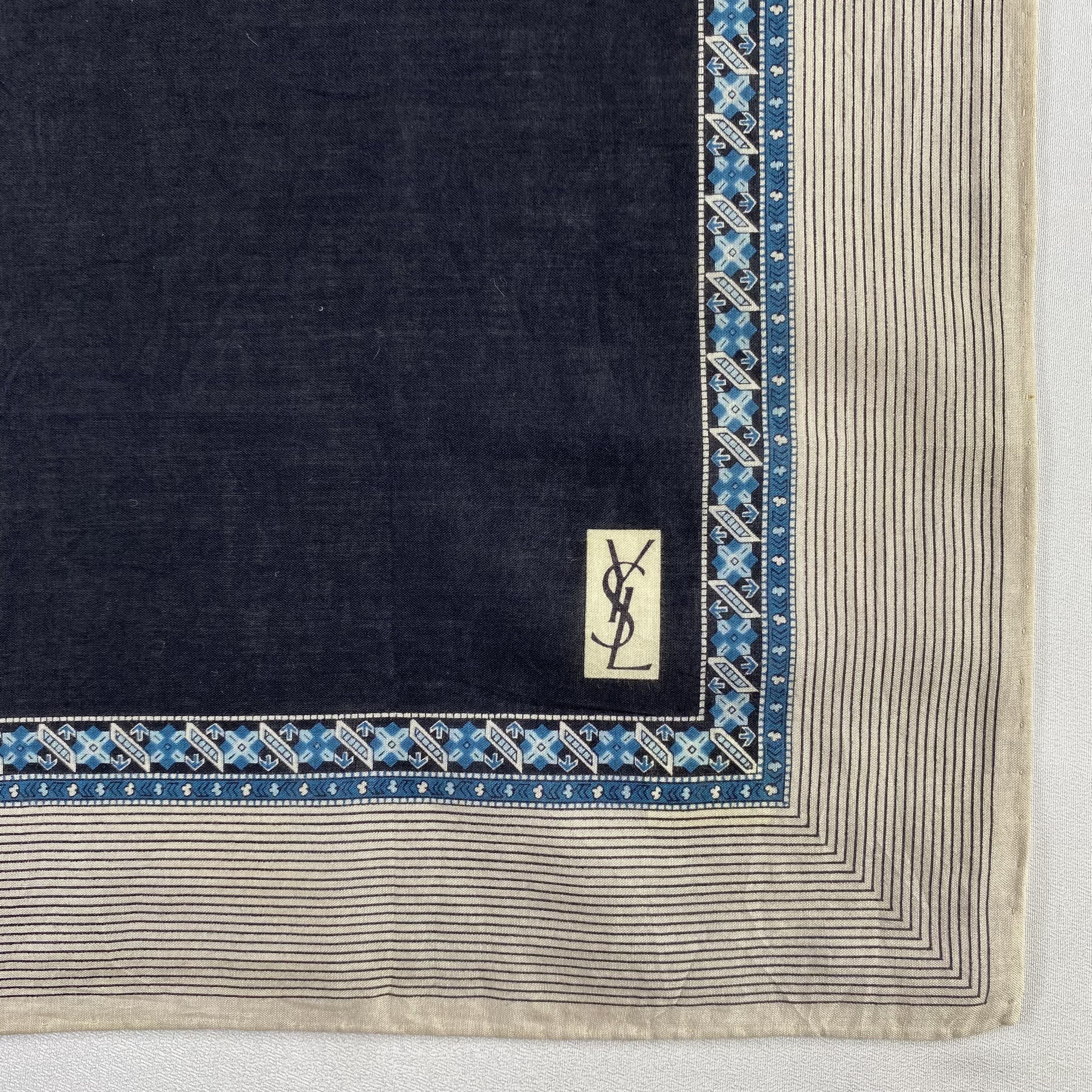 Vintage Yves Saint Laurent Bandana/ Handkerchief / Neckerchief-P1299 Size ONE SIZE - 3 Thumbnail