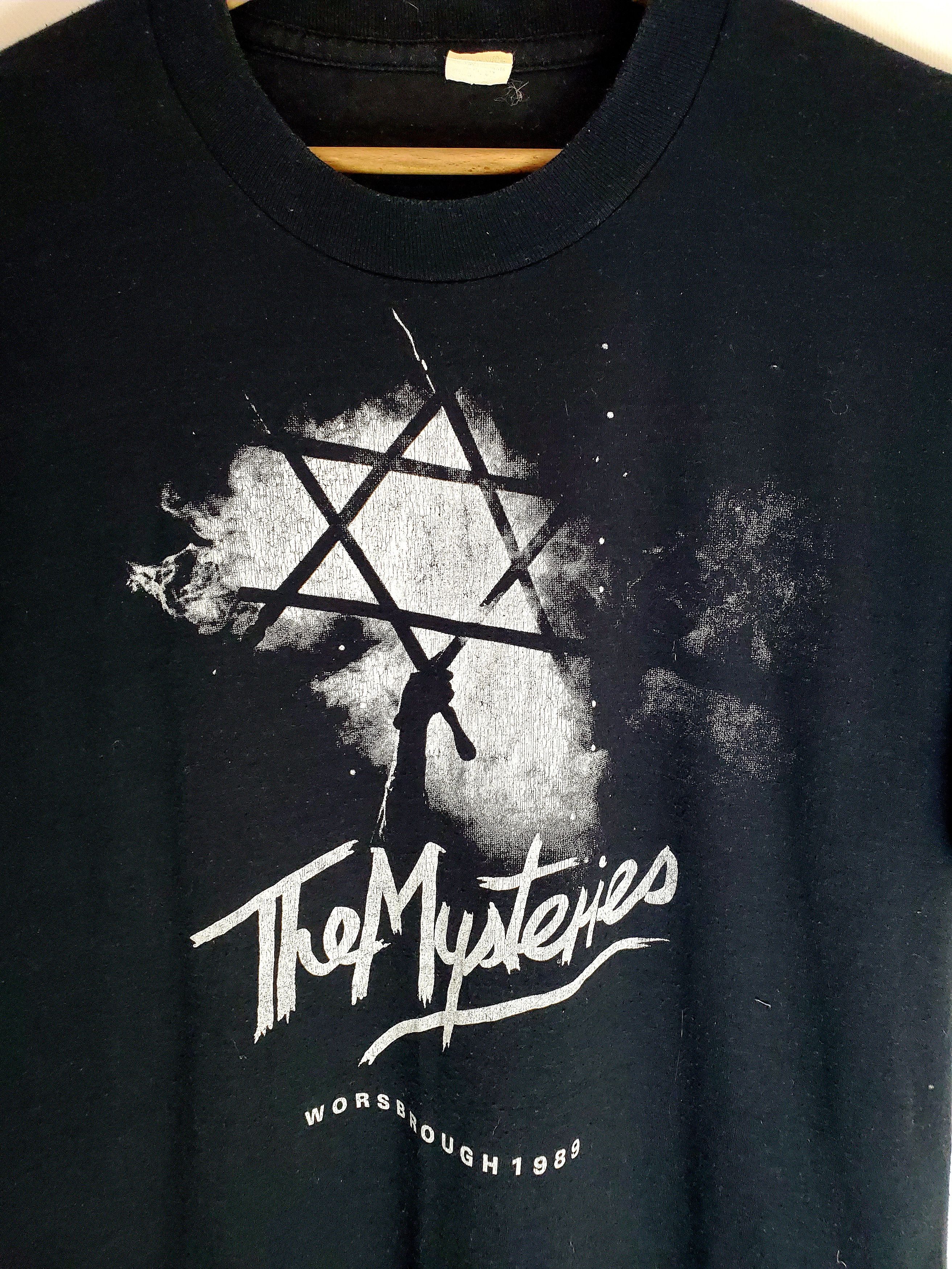 Vintage Vintage 1989 The Mysteries Tshirt size L Size US L / EU 52-54 / 3 - 2 Thumbnail