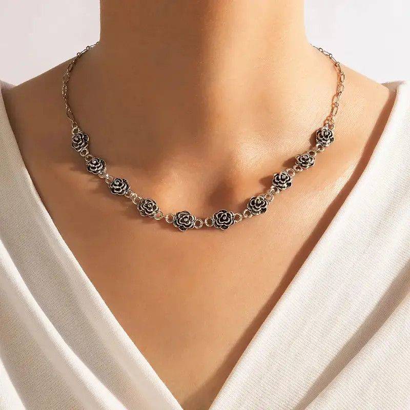 Jewelry Rose Choker Chain Necklace Size ONE SIZE - 1 Preview