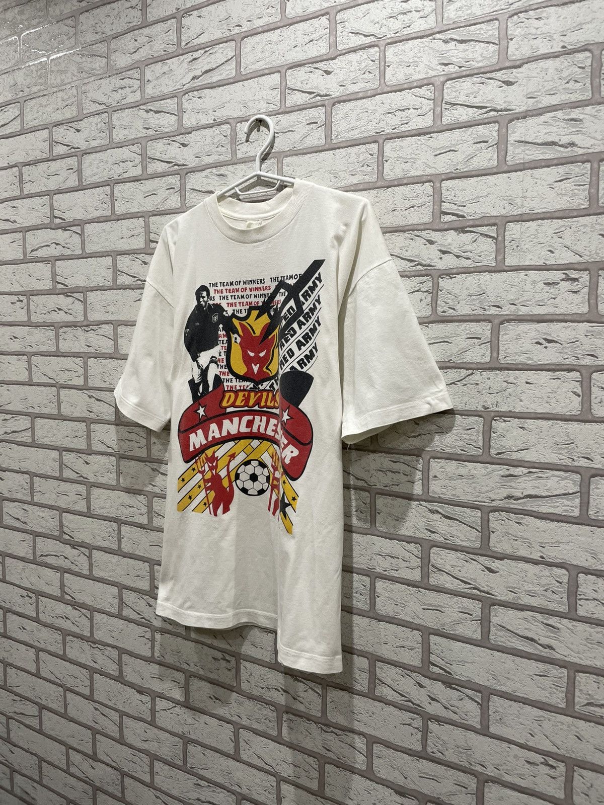 Vintage Manchester United Vintage merch Devils Tee T Shirt Size US L / EU 52-54 / 3 - 2 Thumbnail