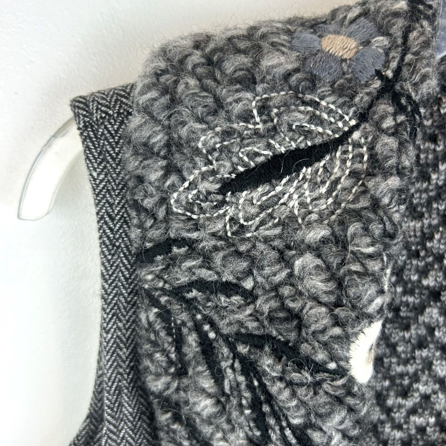 Vintage Marilu Sweater Vest Womans S Button Up Wool Blend Gray Made in Italy Art to Wear Size S / US 4 / IT 40 - 7 Thumbnail