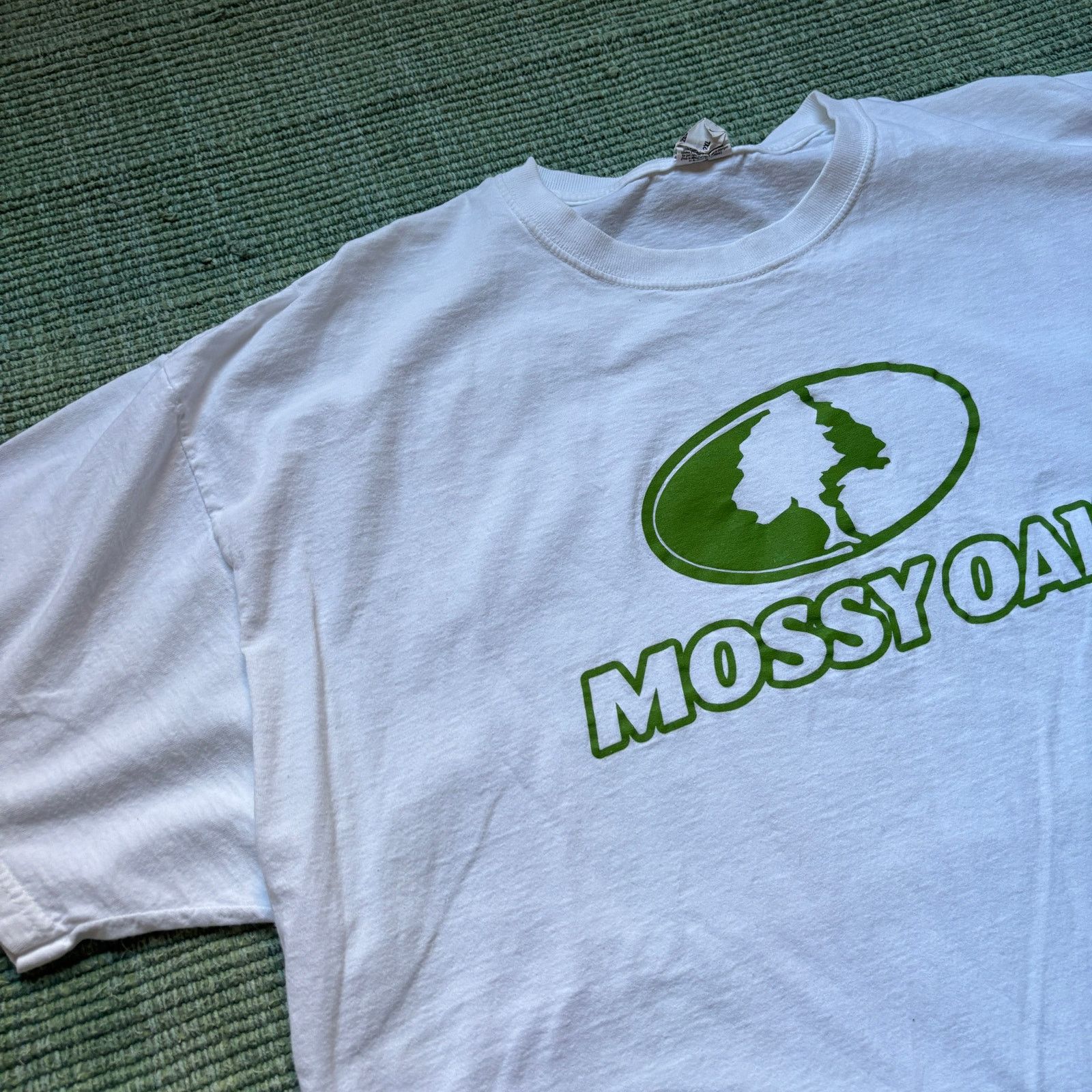 Vintage Vintage Y2K XXL Mossy Oak tee shirt white and green Size US XXL / EU 58 / 5 - 5 Thumbnail