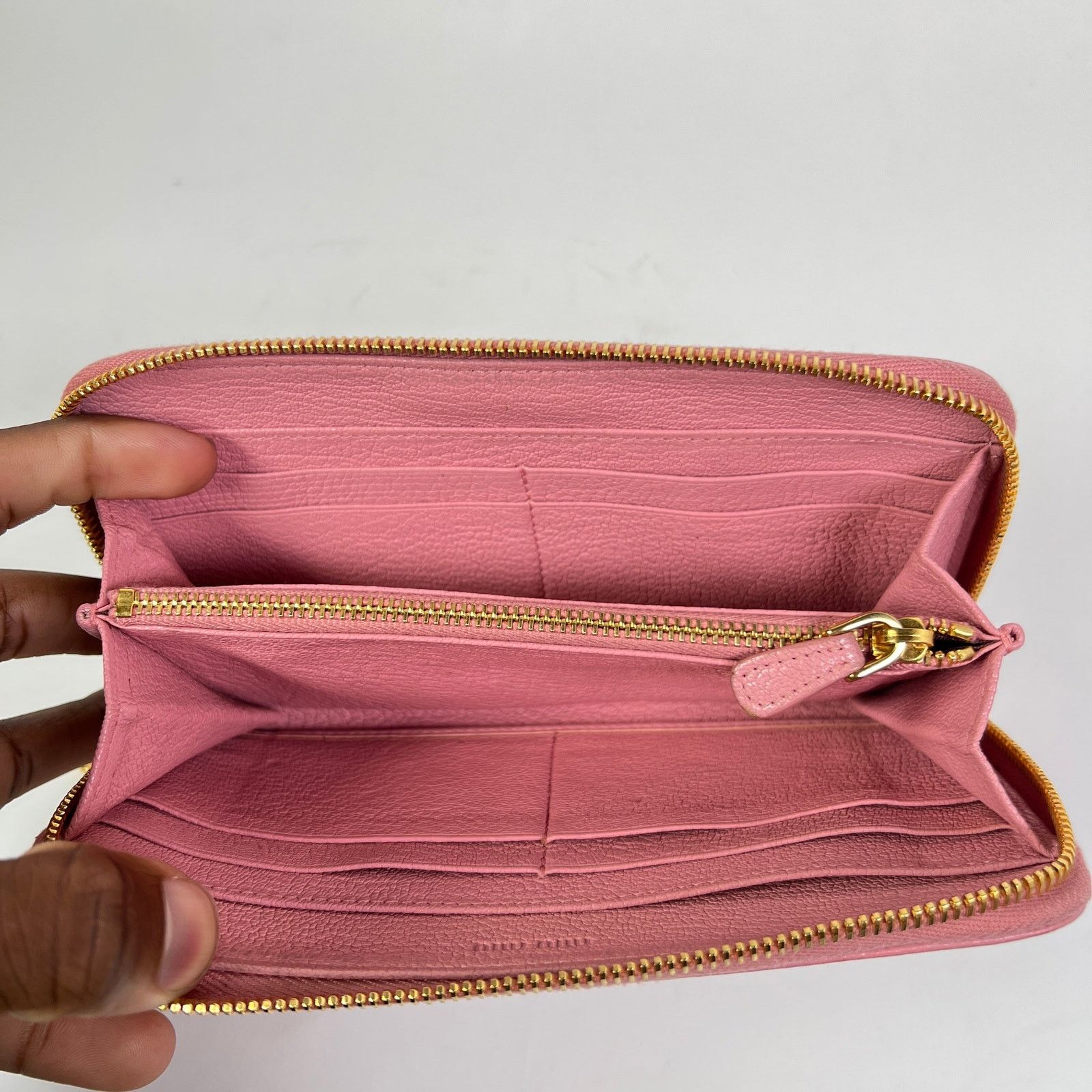 Miu Miu Miu Miu Pink Leather Zip Around Wallet Size ONE SIZE - 7 Thumbnail