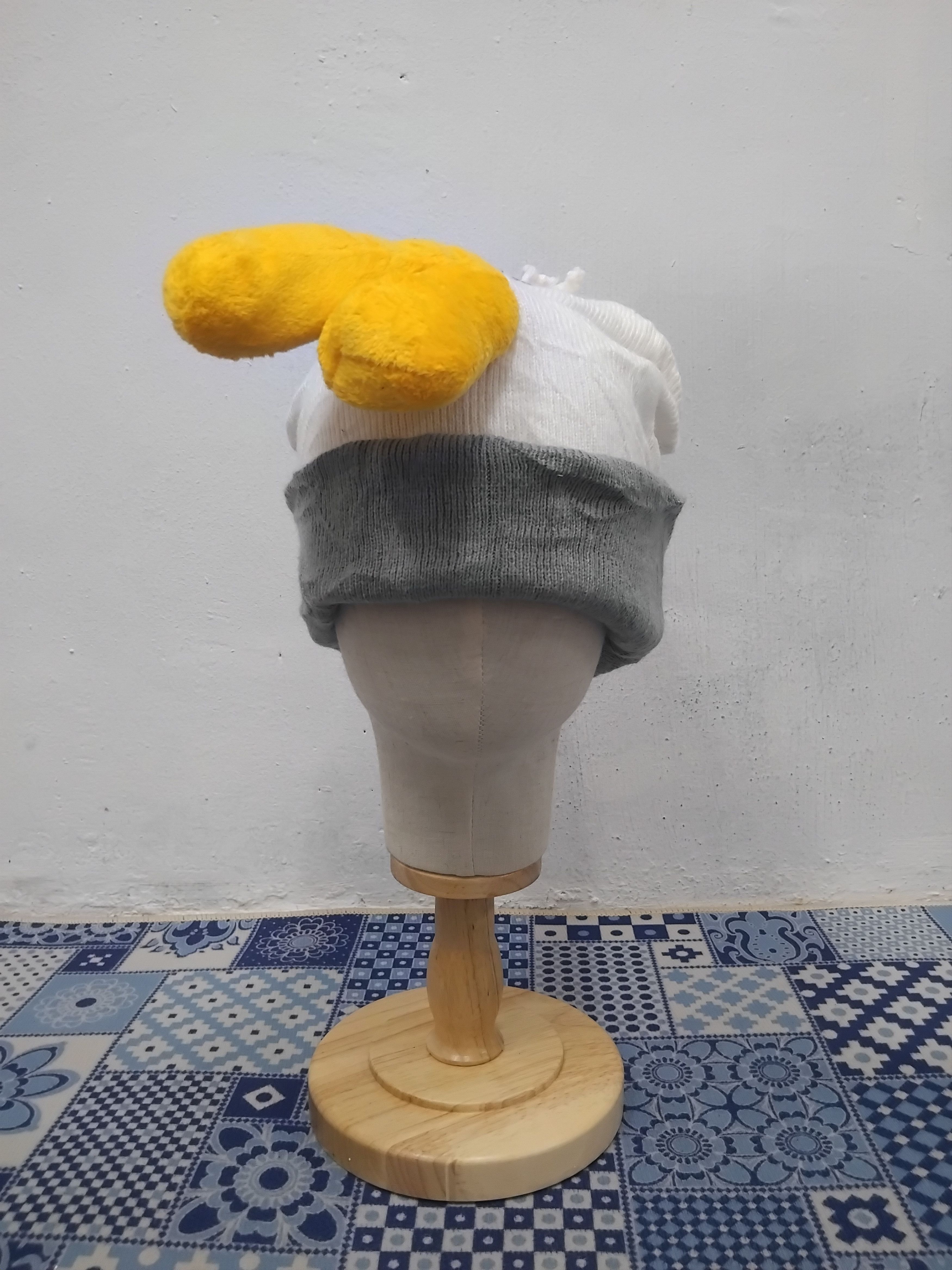 Cartoon Network 💥Tokyo Disney Bird Beanie Size ONE SIZE - 5 Thumbnail