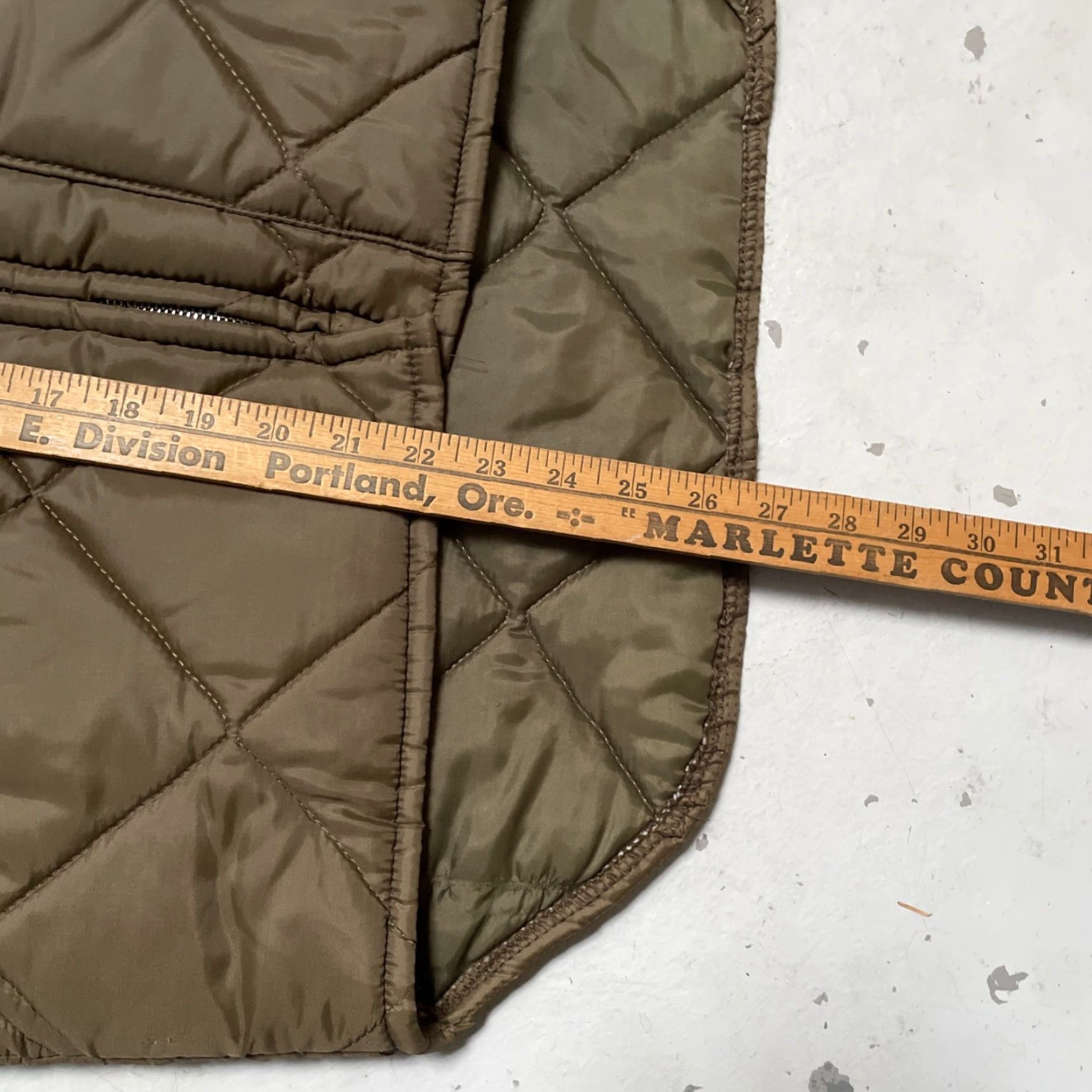 Vintage VINTAGE Big Smith Quilted Full Zip Insulated Puffer Work Vest Unisex Adults M Brown USA 90s 80s Workwear Logger Camp Hunting Mens Girls Womens Size US M / EU 48-50 / 2 - 4 Thumbnail