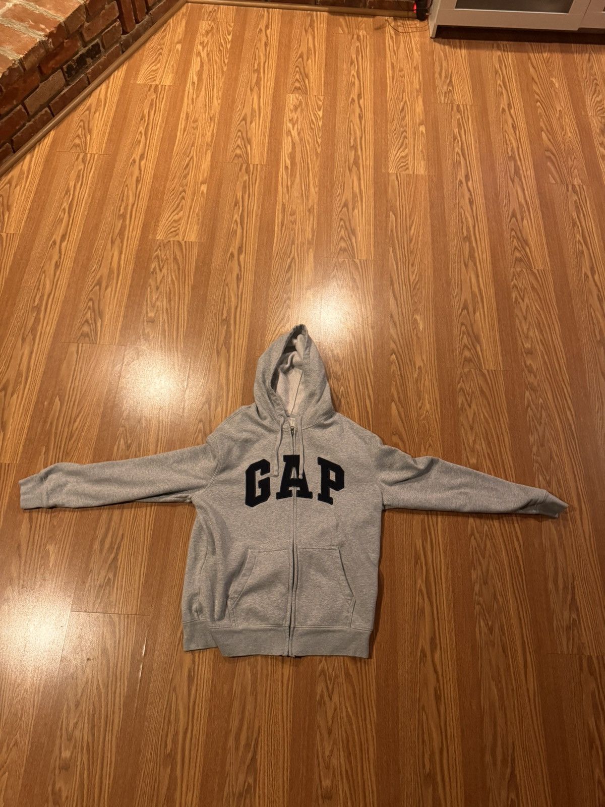 Gap Vintage Grey Gap Zip Up Hoodie Size US L / EU 52-54 / 3 - 1 Thumbnail