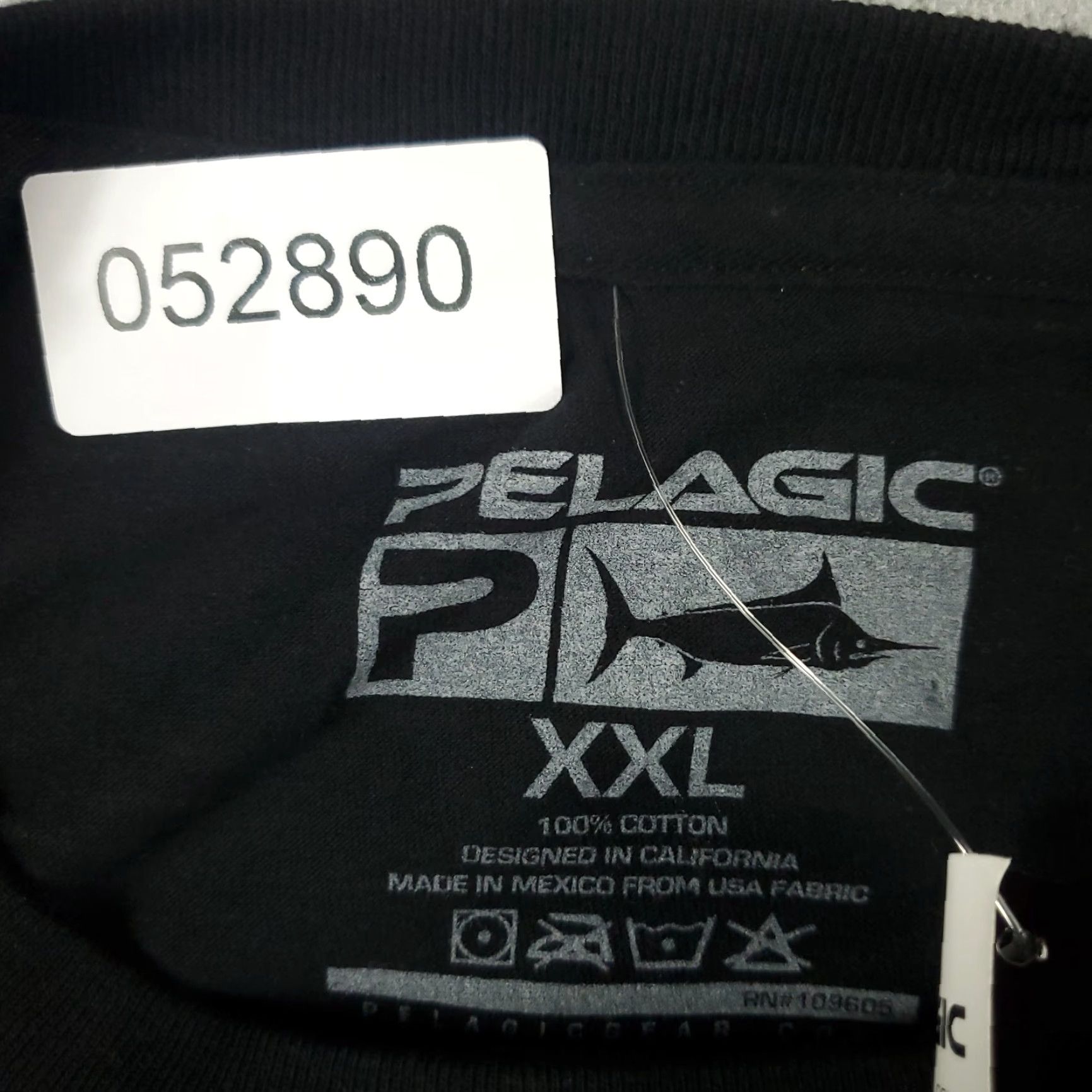 Vintage Pelagic T Shirt Mens 2XL Black Palm Beach Shamrock Graphic Long Sleeve Shirt Mens Black Palm Beach Shamrock Graphic Long Sleeve Pelagic 2XL Mens Shirt Size US XXL / EU 58 / 5 - 8 Thumbnail