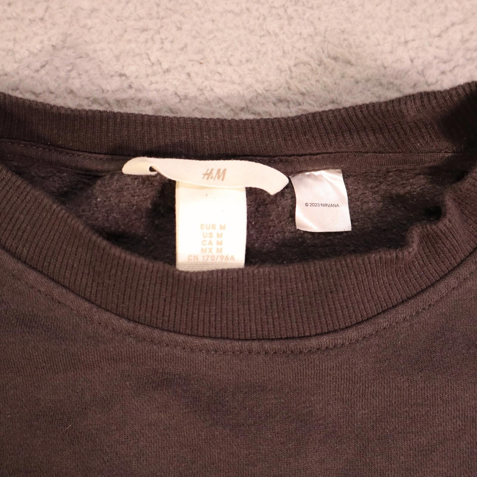 H&M H&M Nirvana Oversized Sweater Grey Medium Adult READ Size M / US 6-8 / IT 42-44 - 3 Thumbnail