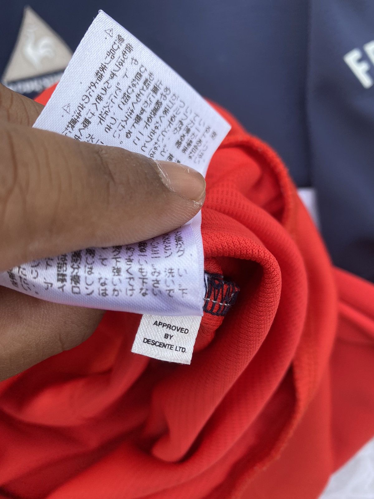 Le Coq Sportif Rare Vintage Le Coq Sportif Colour Block Shirt Size US L / EU 52-54 / 3 - 17 Thumbnail