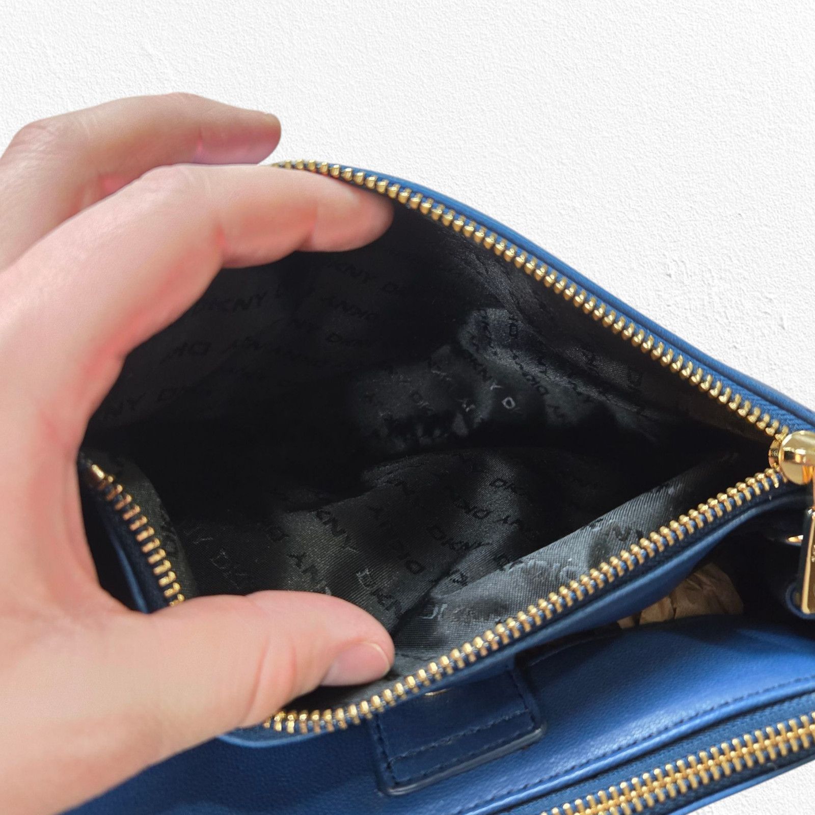 DKNY DKNY Blue Leather Crossbody Bag Adjustable Strap Size ONE SIZE - 13 Thumbnail