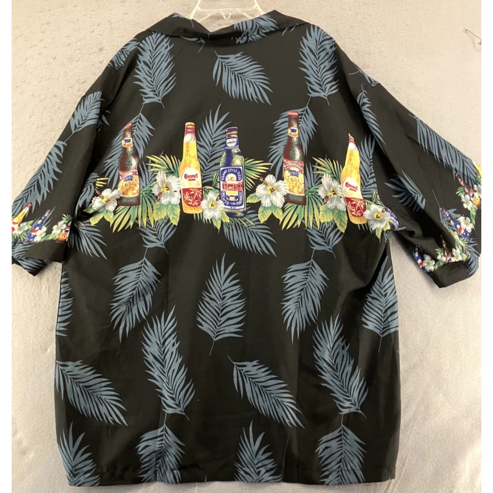 CO Pacific & Co Black Hawaiian Shirt Mens XL Floral and Beer Bottles Print Shirt Pacific & Co XL Black Floral Beach Hawaiian Drinks Print Mens Size US XL / EU 56 / 4 - 6 Thumbnail