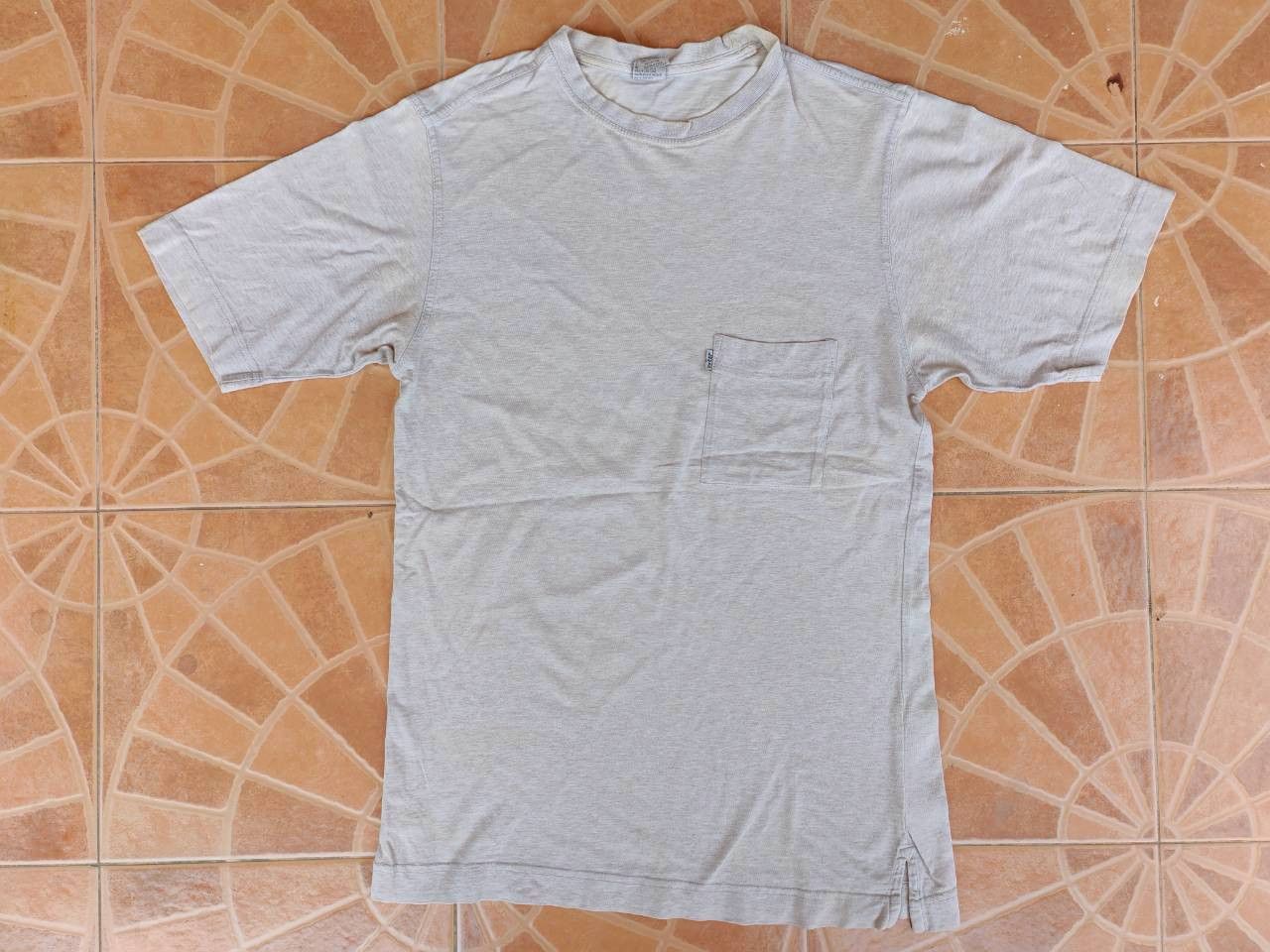 Levi's LEVI'S White Tag Pocket Vintage T Shirt 90's 18/29 Blank Tee Size US S / EU 44-46 / 1 - 2 Thumbnail