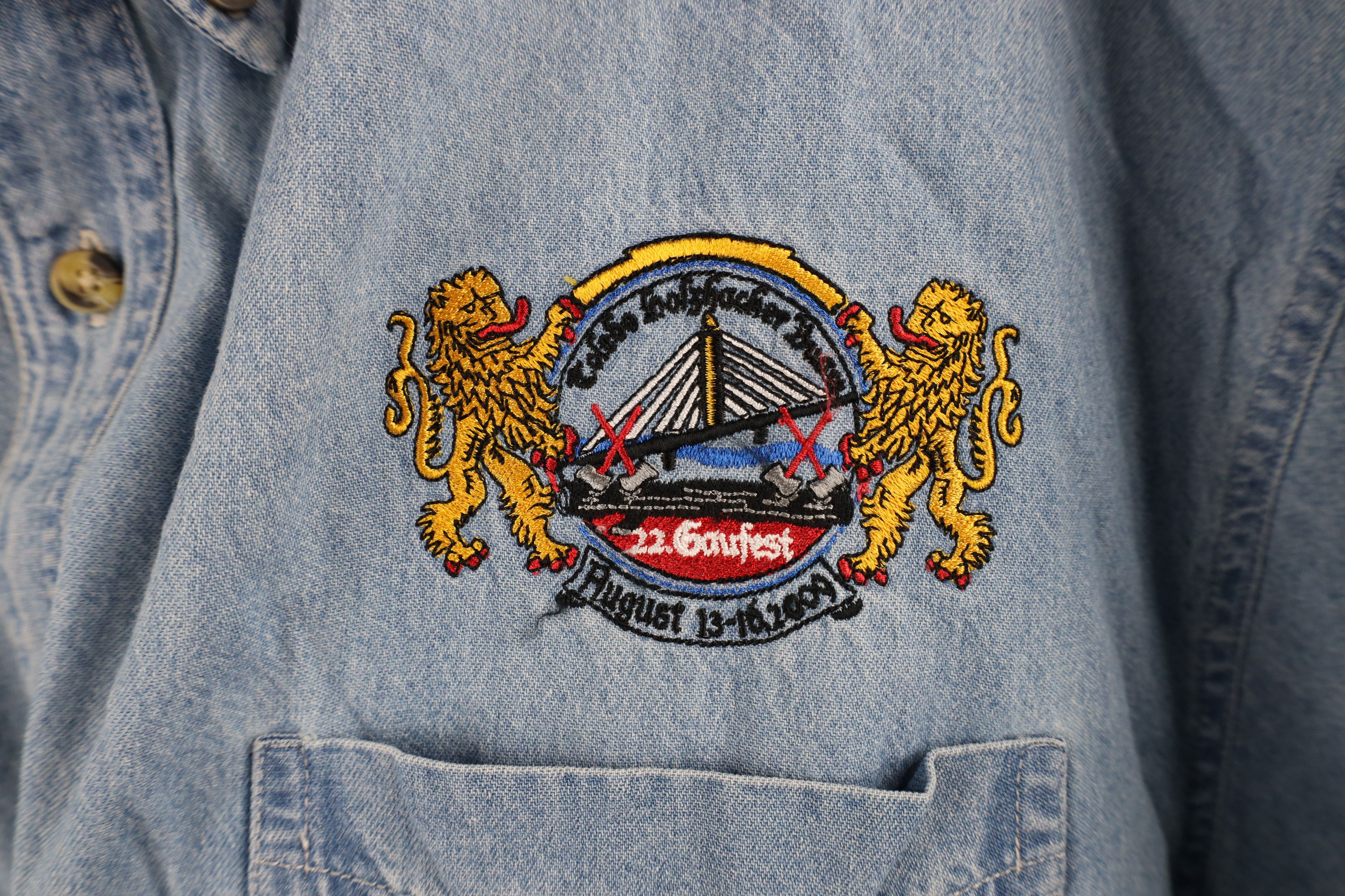 Vintage Vintage Y2K 2009 German American Festival Denim Button Shirt Size US XXL / EU 58 / 5 - 4 Thumbnail