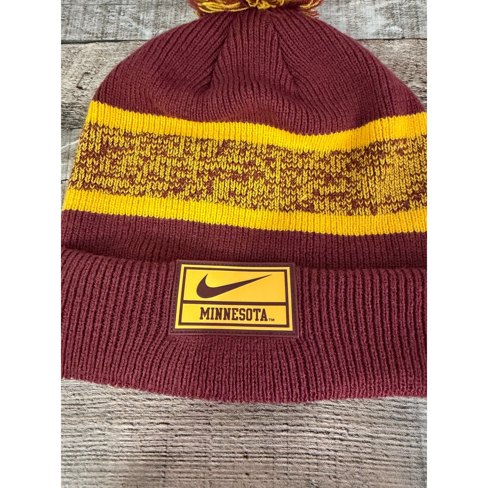 NCAA University of Minnesota Gophers Nike Winter Hat/Beanie Size ONE SIZE - 2 Thumbnail