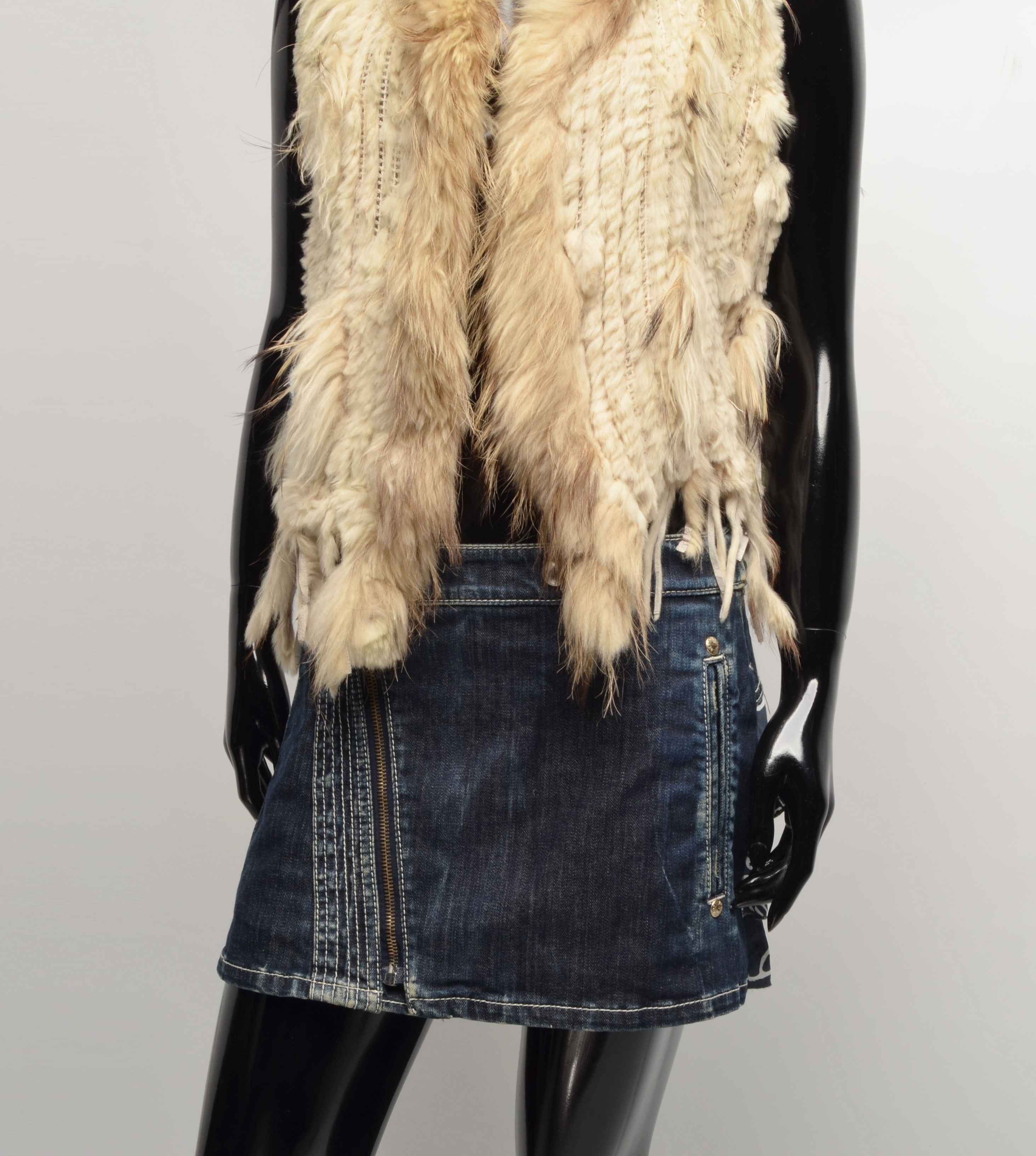 Designer × Vintage Vintage David Moore Y2K Mob Wife Rabbit Racoon Mix Fur Vest Size S / US 4 / IT 40 - 3 Thumbnail