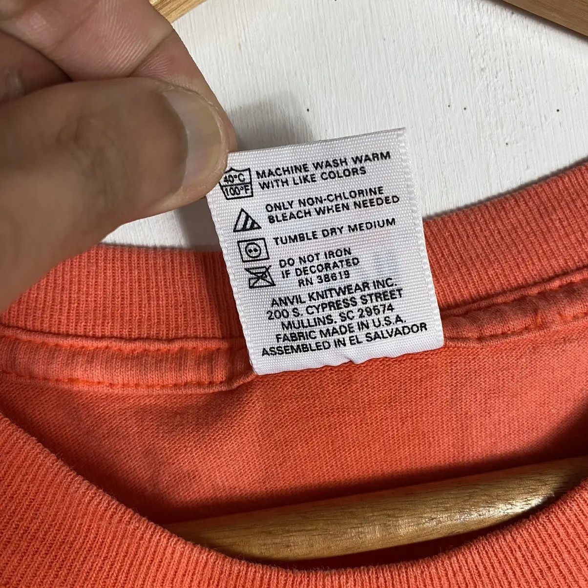 Other VINTAGE 90's WILD THINGS EQUIPMENT FOR CLIMBERS TEE Size US XL / EU 56 / 4 - 10 Thumbnail