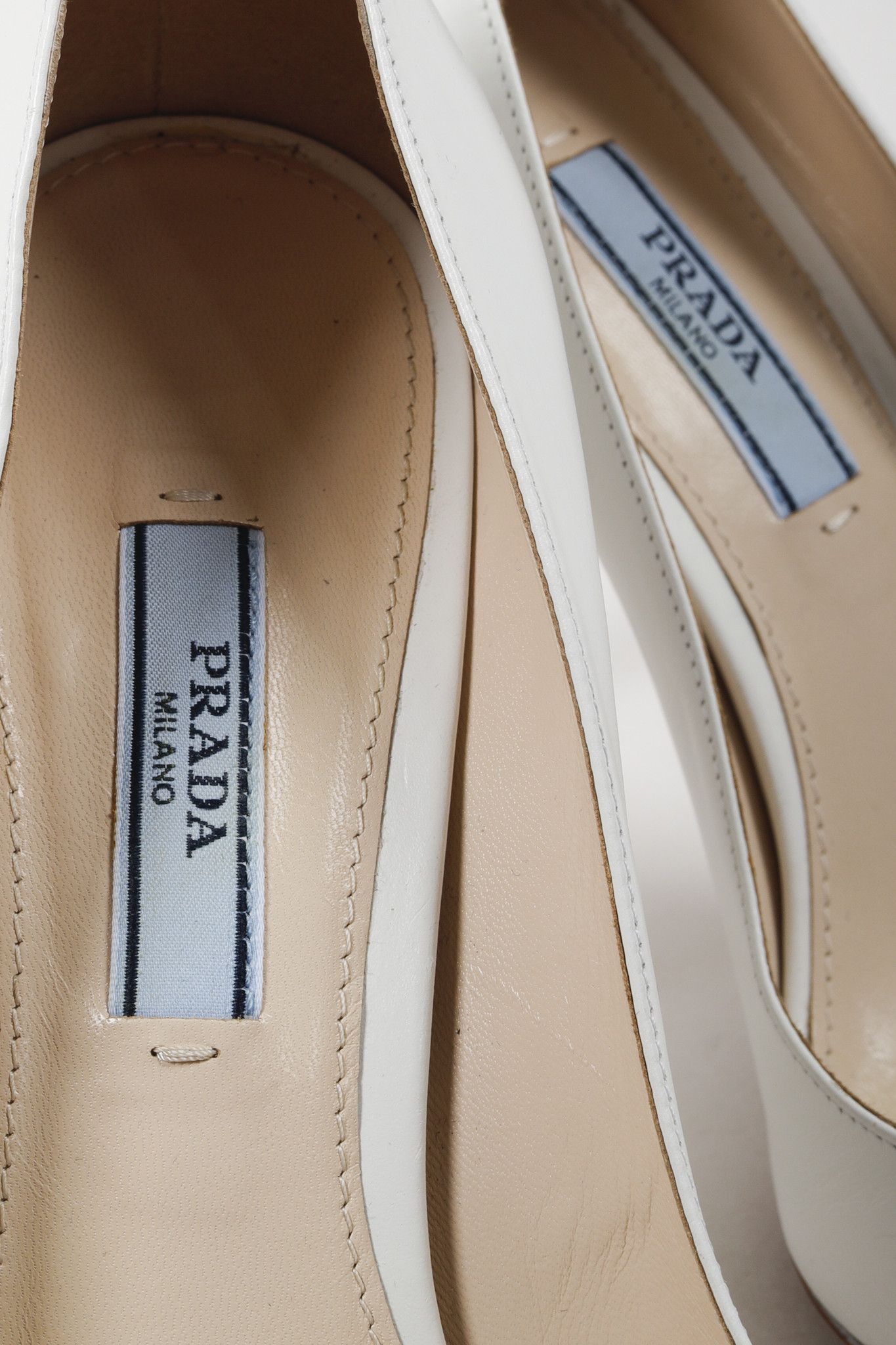 Prada Prada White Leather Pointed Toe Pumps Size US 7.5 / IT 37.5 - 7 Thumbnail
