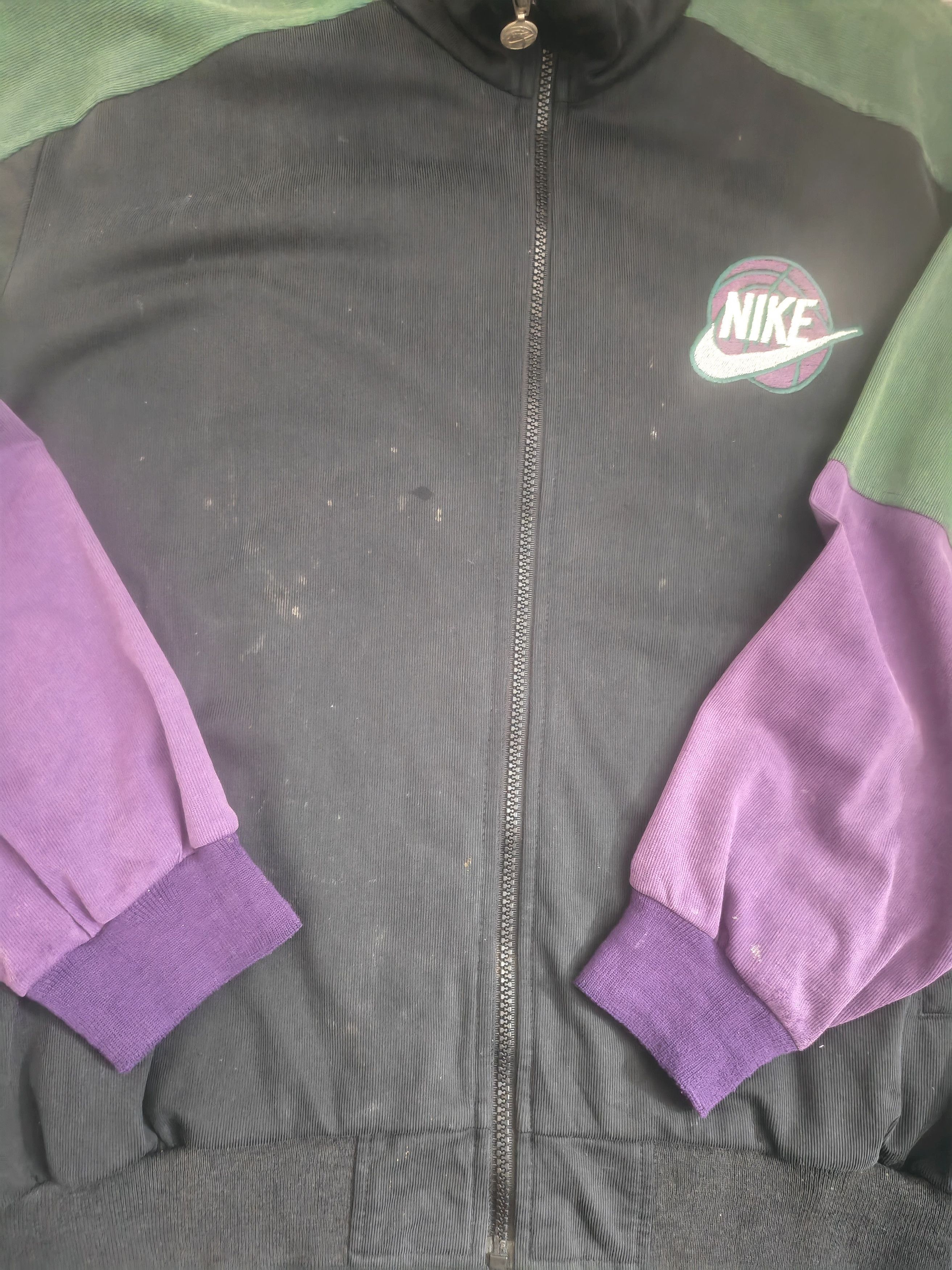 Nike Vintage Nike Grey Tag Track Jacket Big Logo L Size US L / EU 52-54 / 3 - 9 Thumbnail